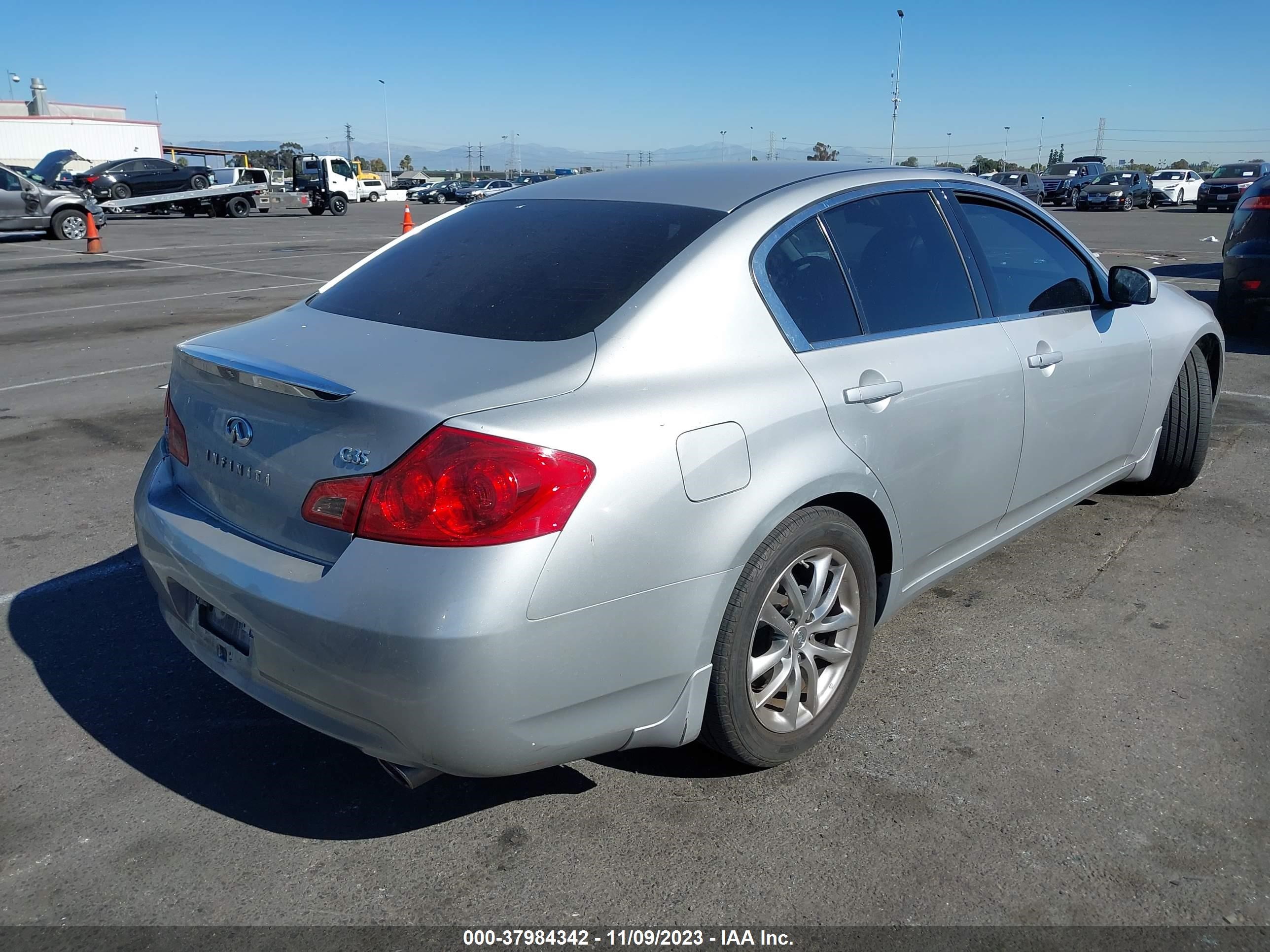 Photo 3 VIN: JNKBV61E17M716270 - INFINITI G 