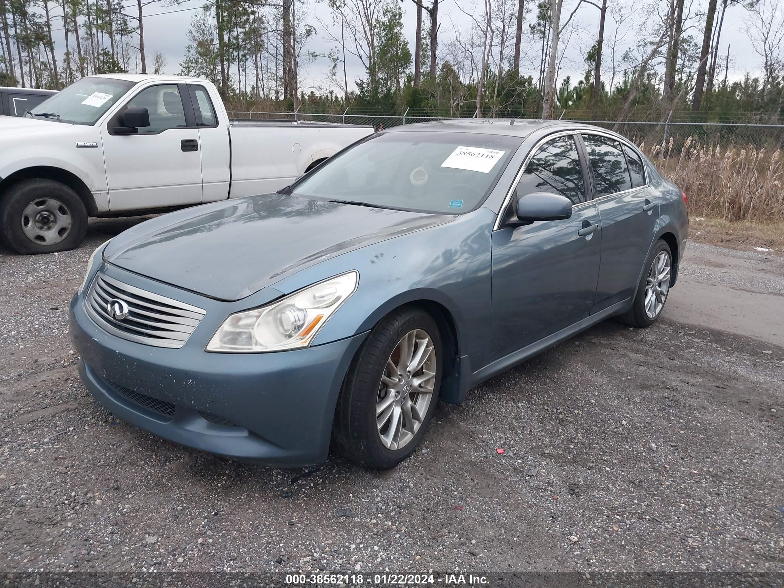 Photo 1 VIN: JNKBV61E17M727835 - INFINITI G 