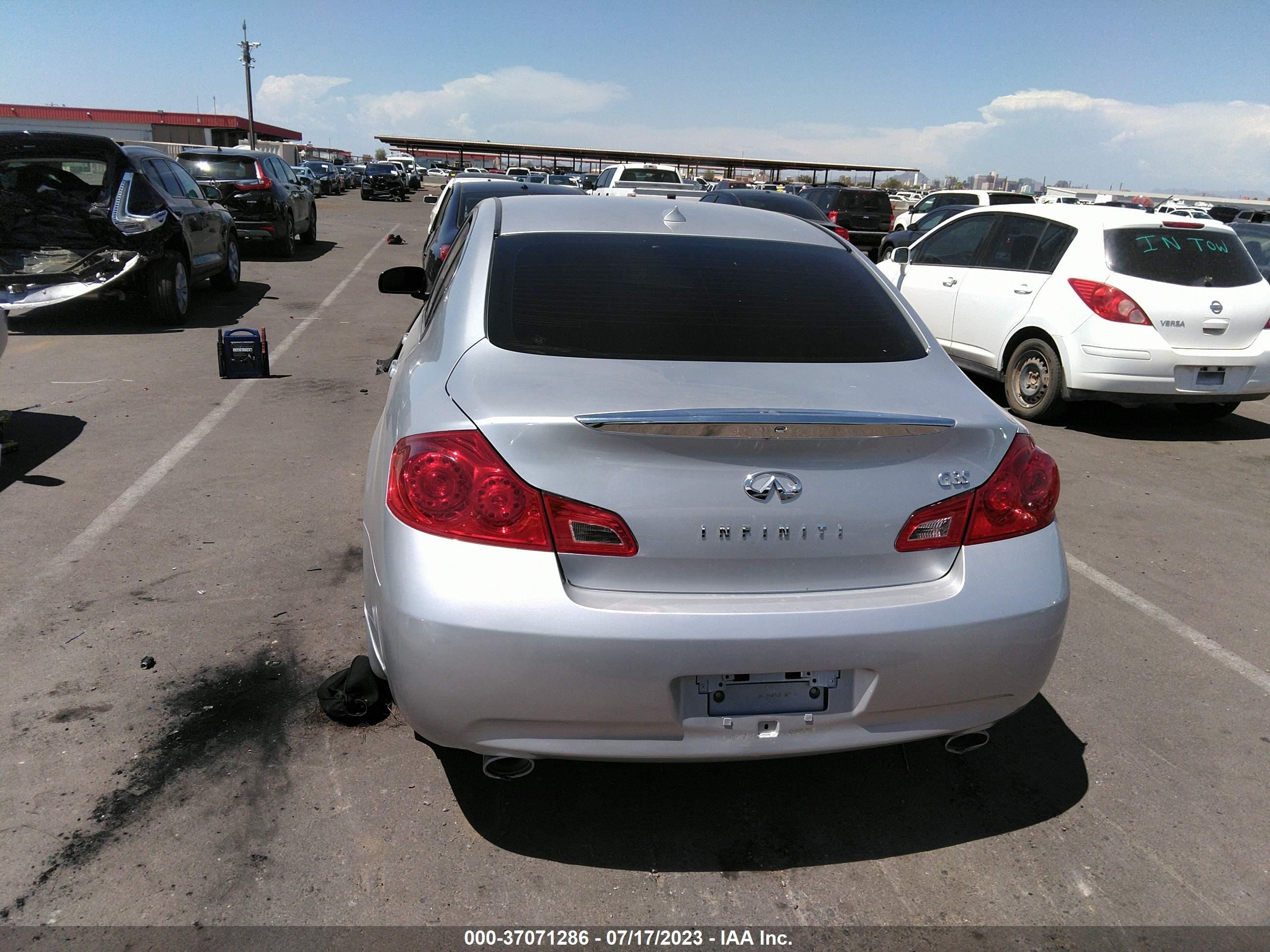 Photo 16 VIN: JNKBV61E18M228793 - INFINITI G 