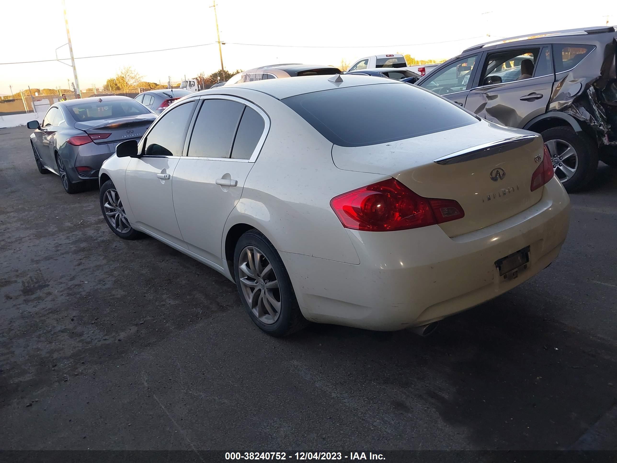 Photo 2 VIN: JNKBV61E27M726791 - INFINITI G 