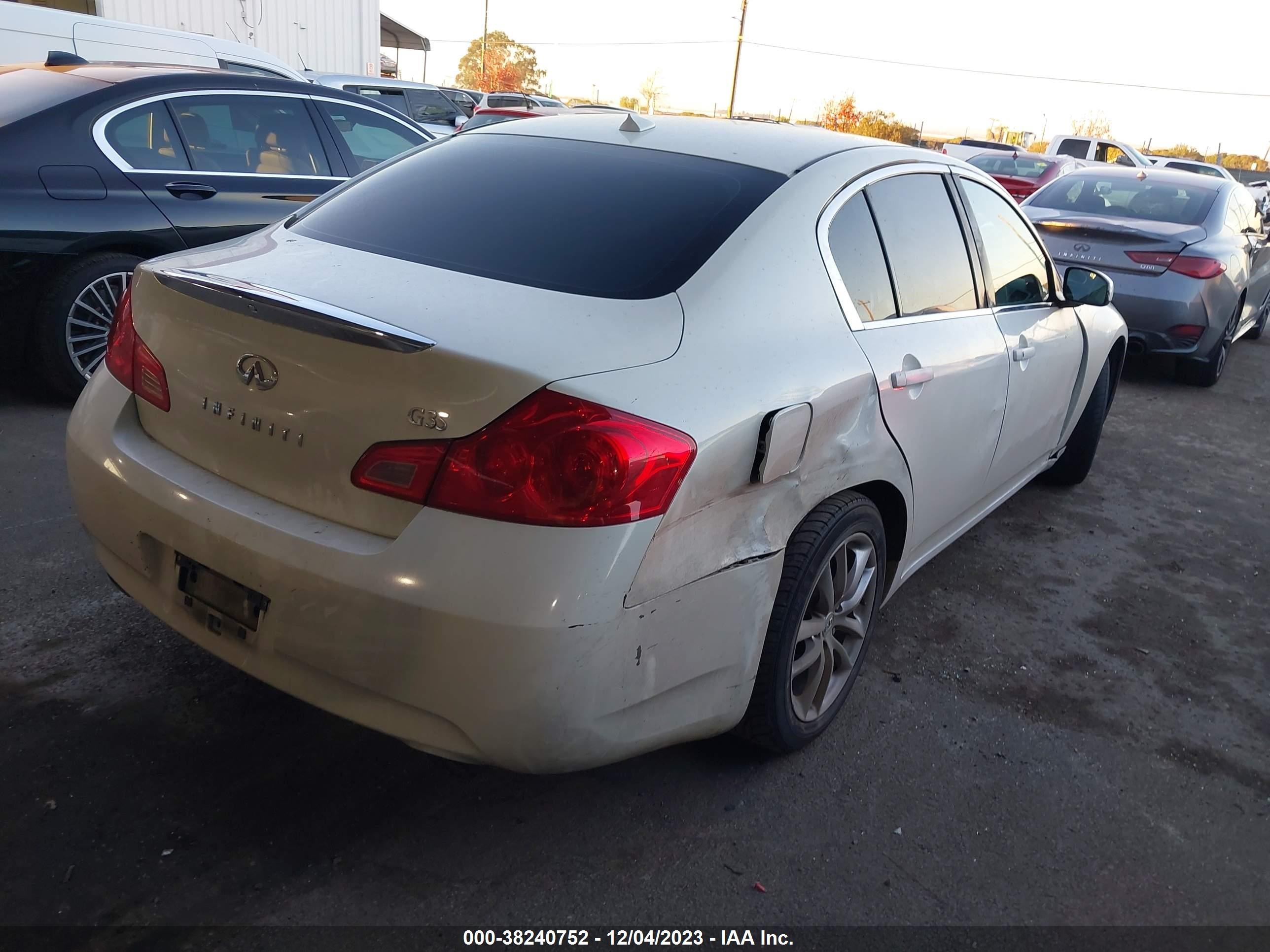 Photo 3 VIN: JNKBV61E27M726791 - INFINITI G 