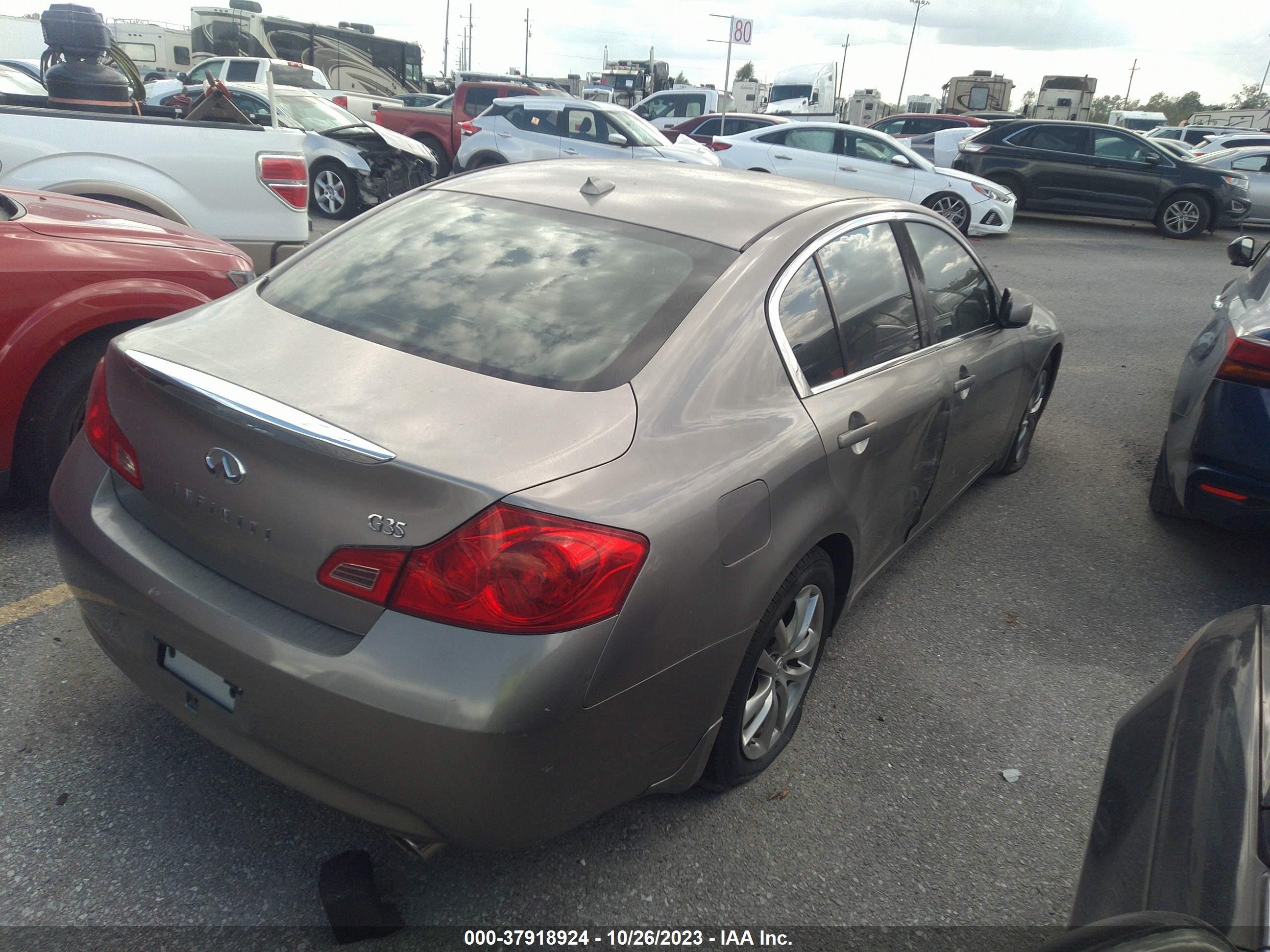 Photo 3 VIN: JNKBV61E28M214661 - INFINITI G 