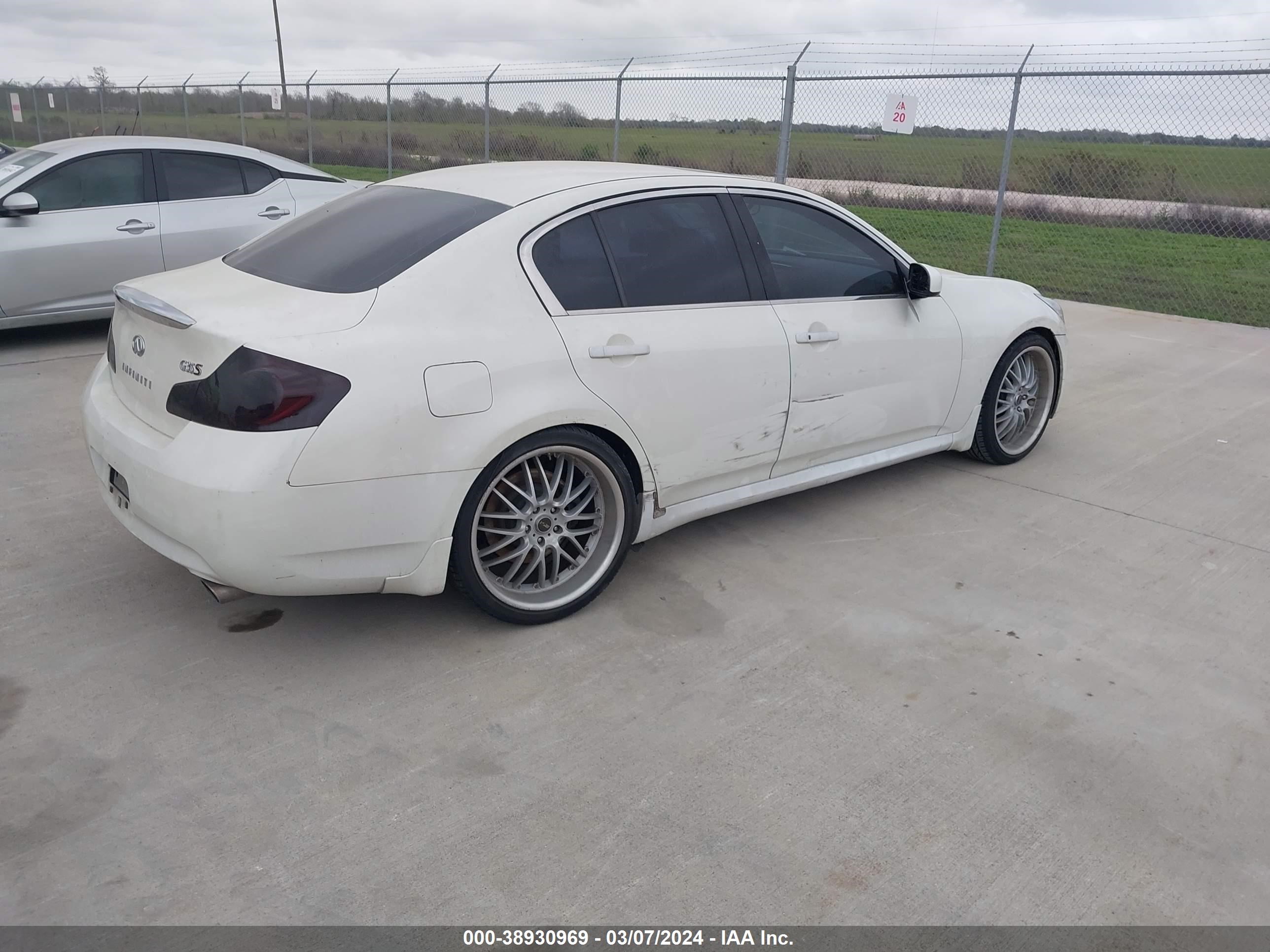 Photo 3 VIN: JNKBV61E47M728297 - INFINITI G 