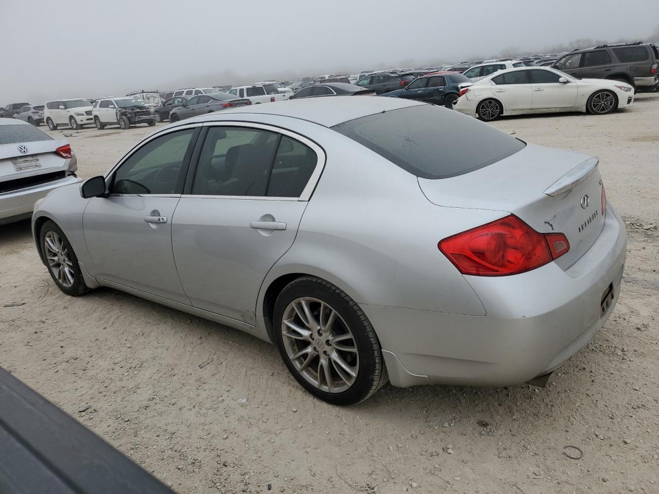 Photo 1 VIN: JNKBV61E57M705868 - INFINITI G 