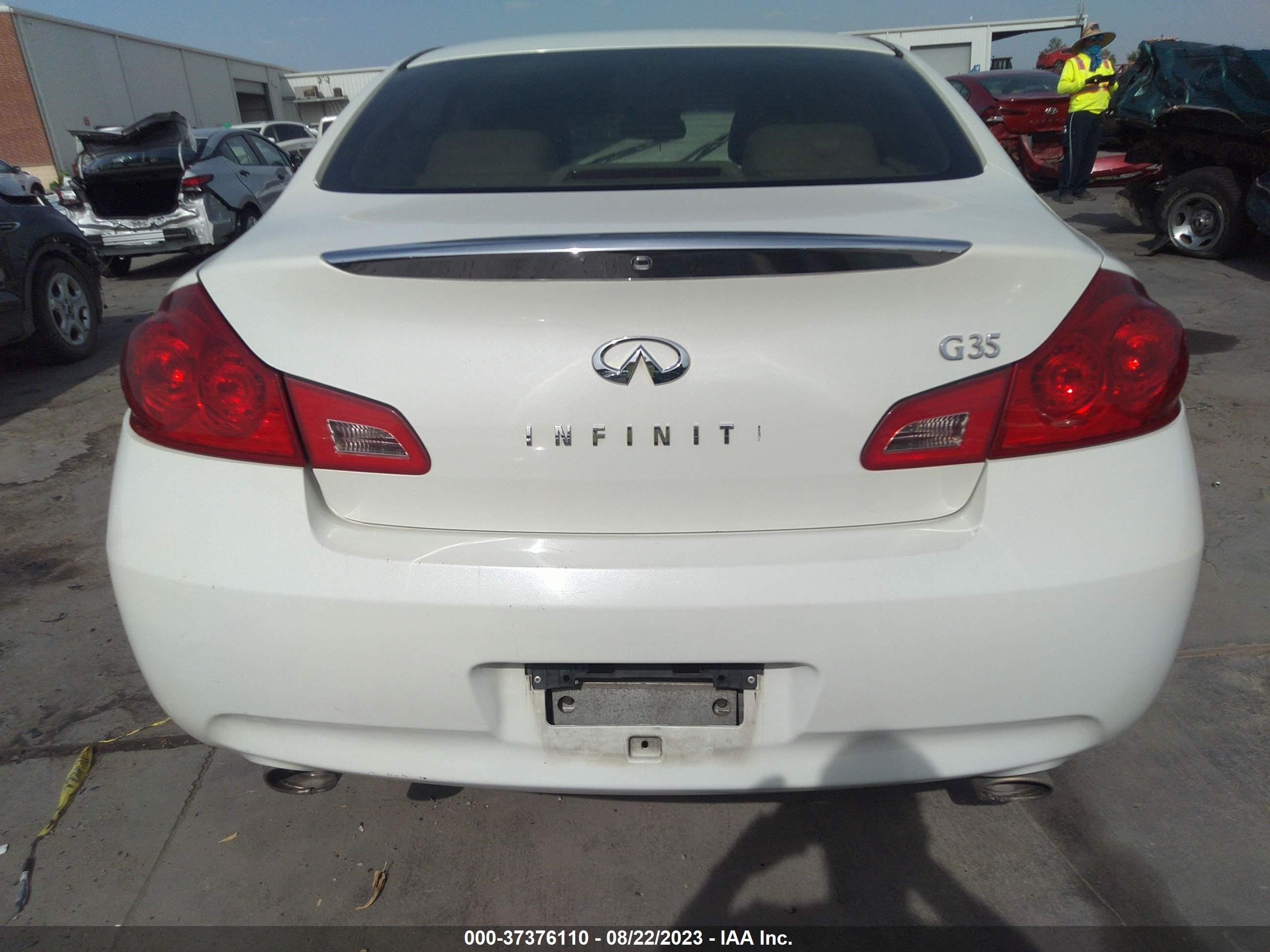 Photo 16 VIN: JNKBV61E57M718698 - INFINITI G 