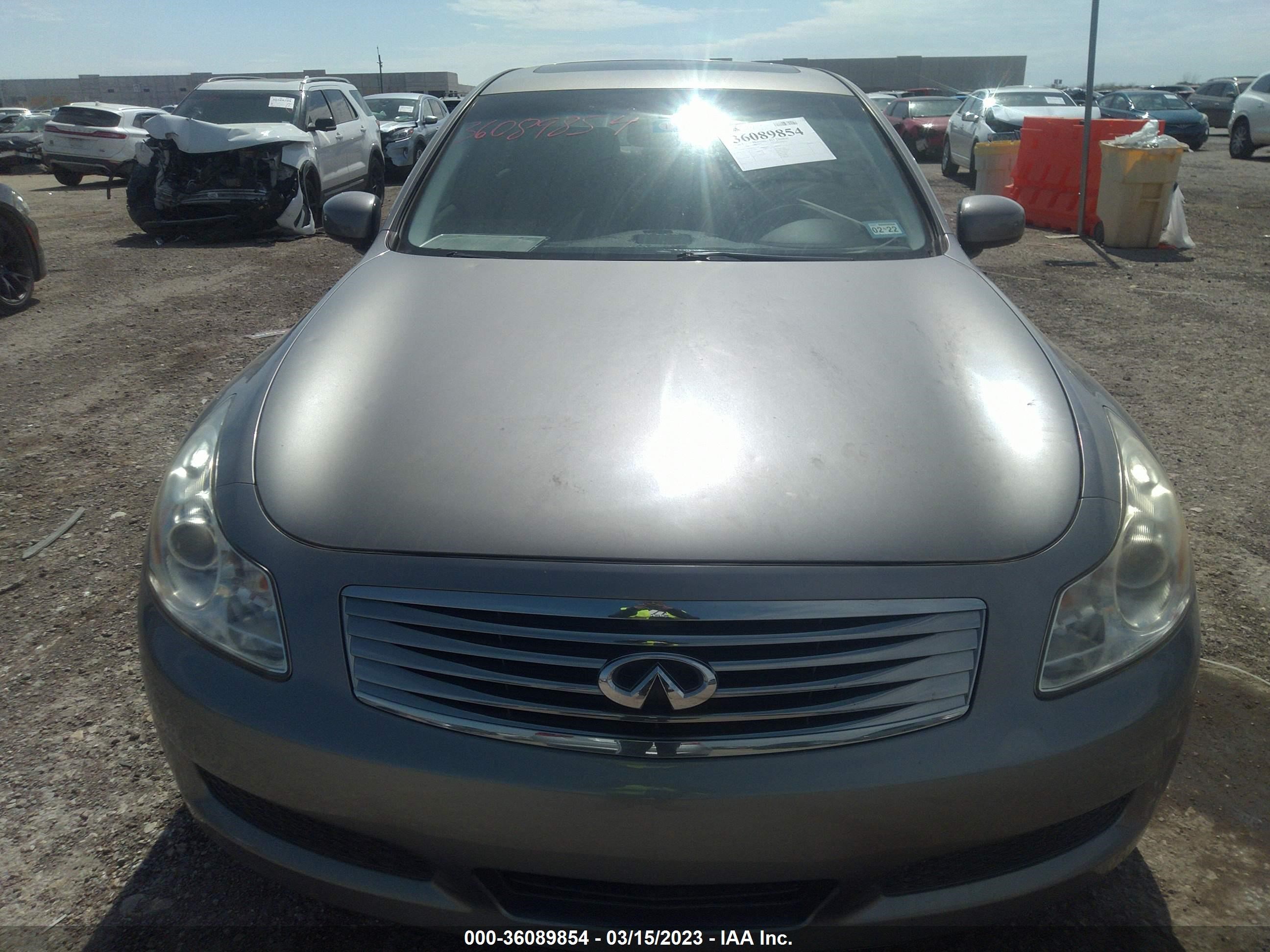 Photo 5 VIN: JNKBV61E58M216369 - INFINITI G 