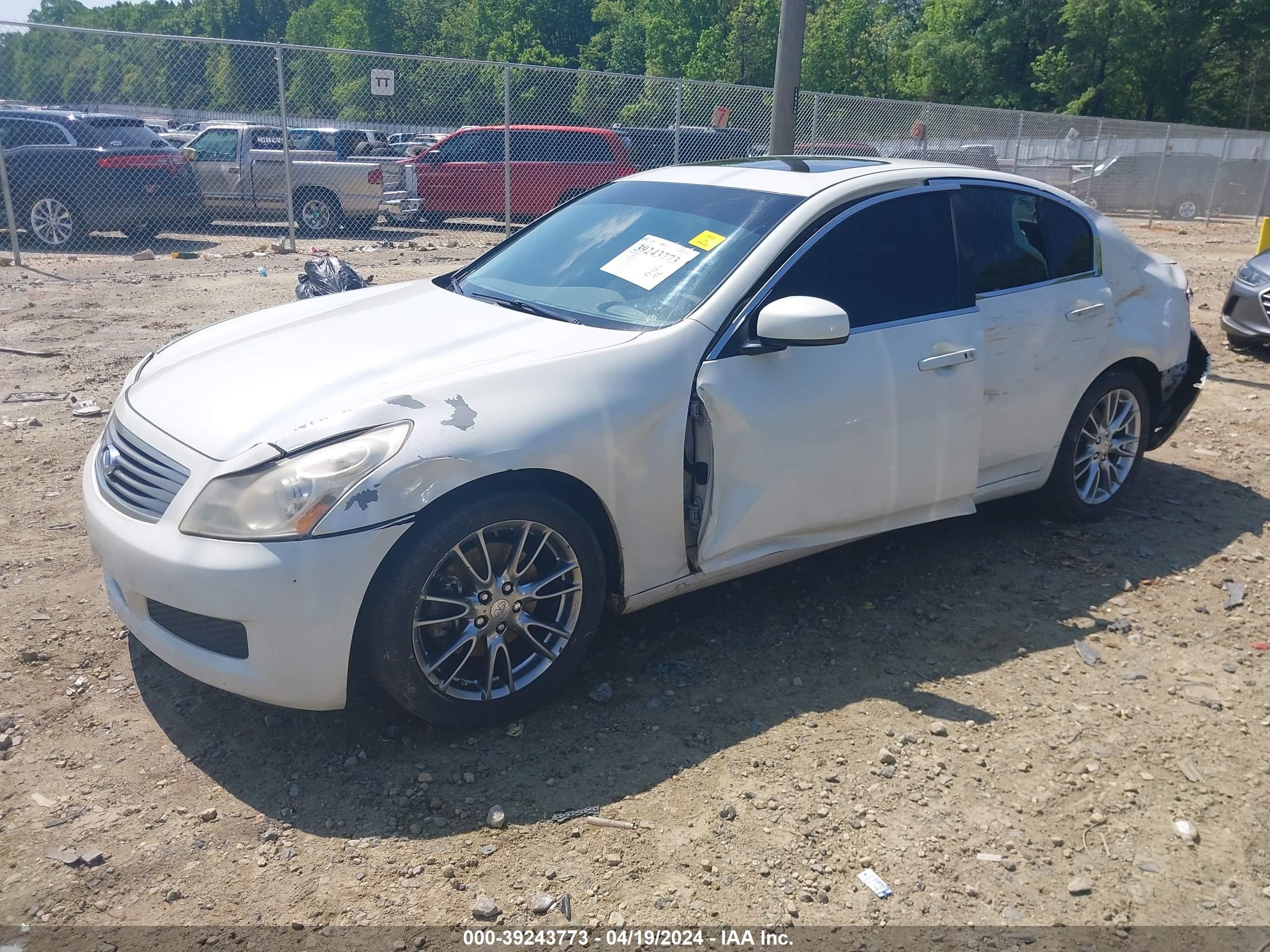 Photo 1 VIN: JNKBV61E67M713297 - INFINITI G 