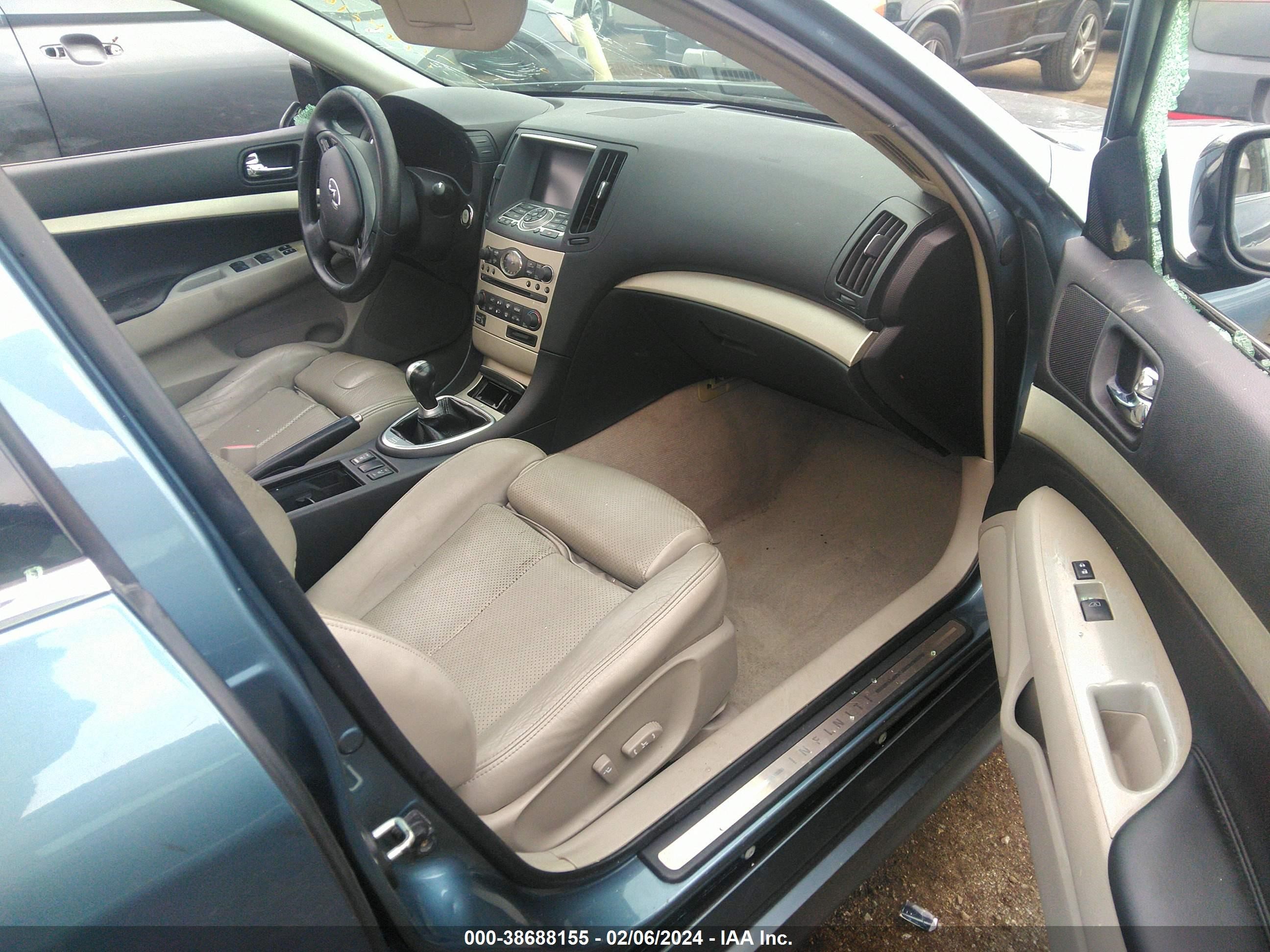 Photo 4 VIN: JNKBV61E68M208281 - INFINITI G 