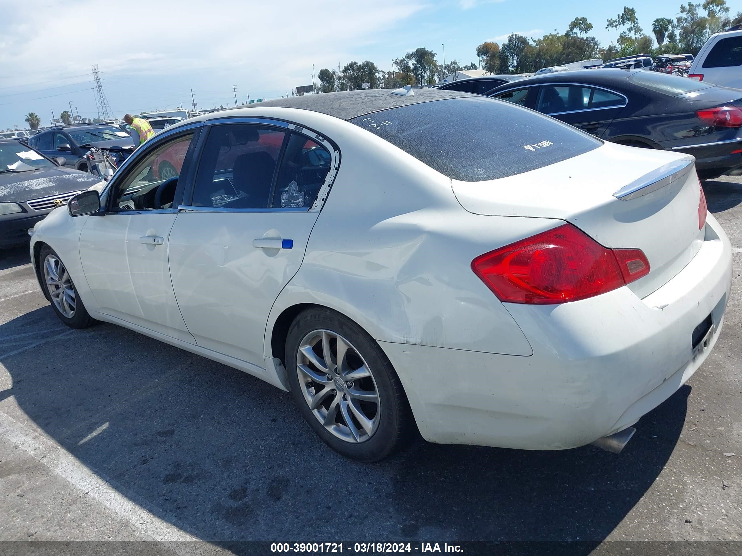 Photo 2 VIN: JNKBV61E68M218017 - INFINITI G 