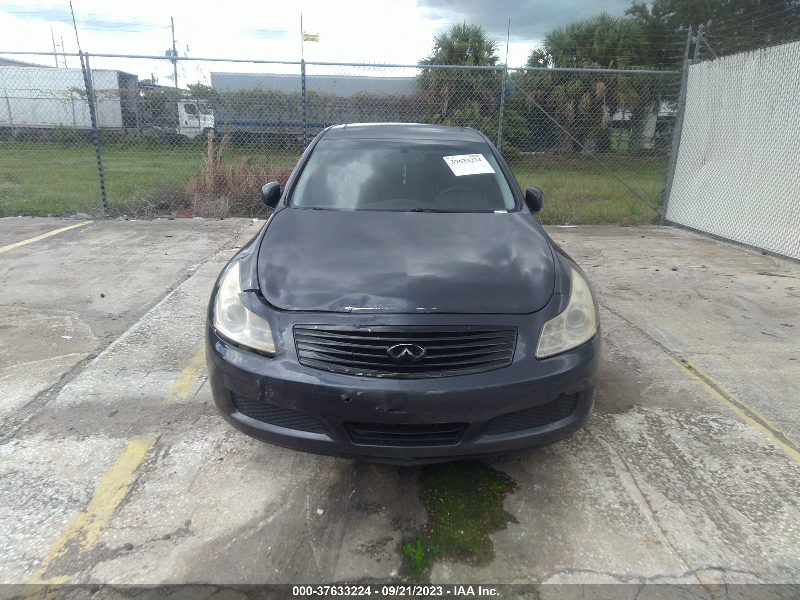 Photo 5 VIN: JNKBV61E77M702115 - INFINITI G 