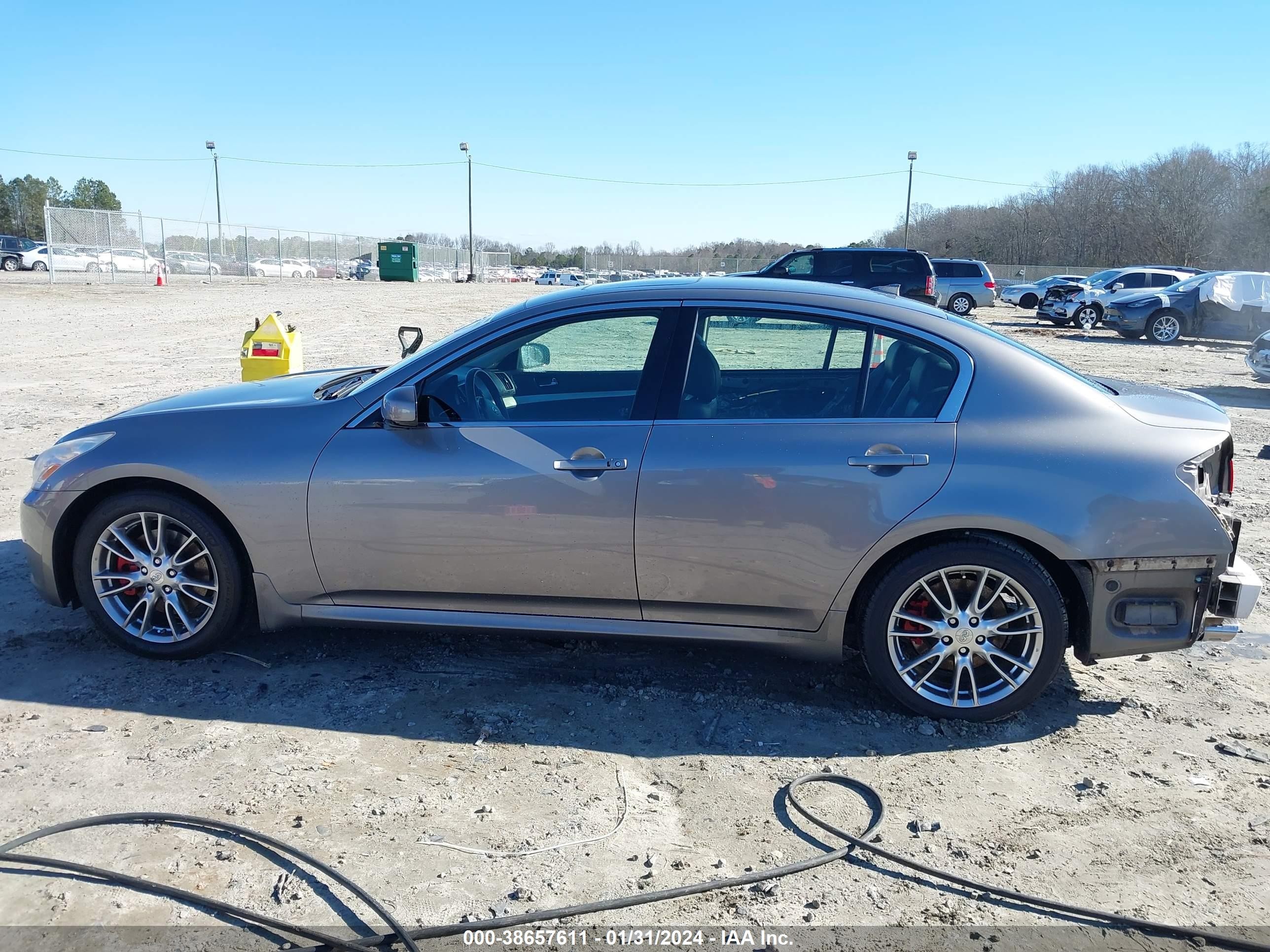 Photo 14 VIN: JNKBV61E77M712367 - INFINITI G 