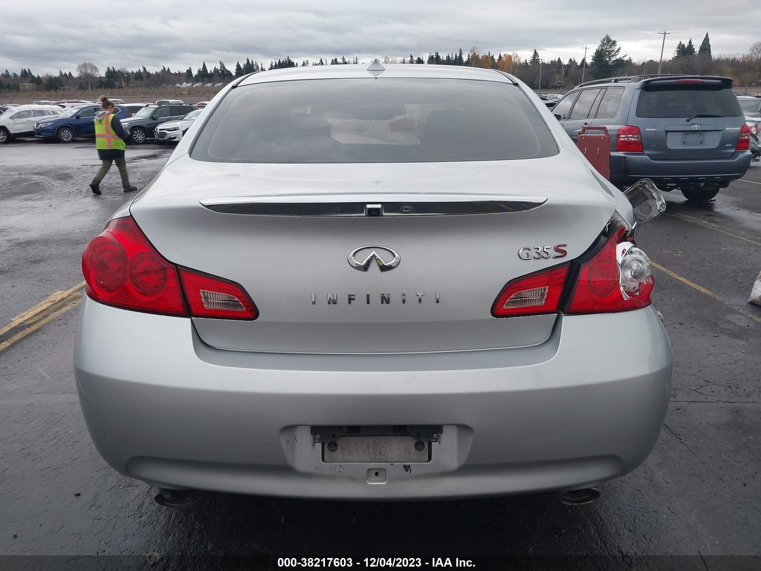 Photo 15 VIN: JNKBV61E78M211710 - INFINITI G 