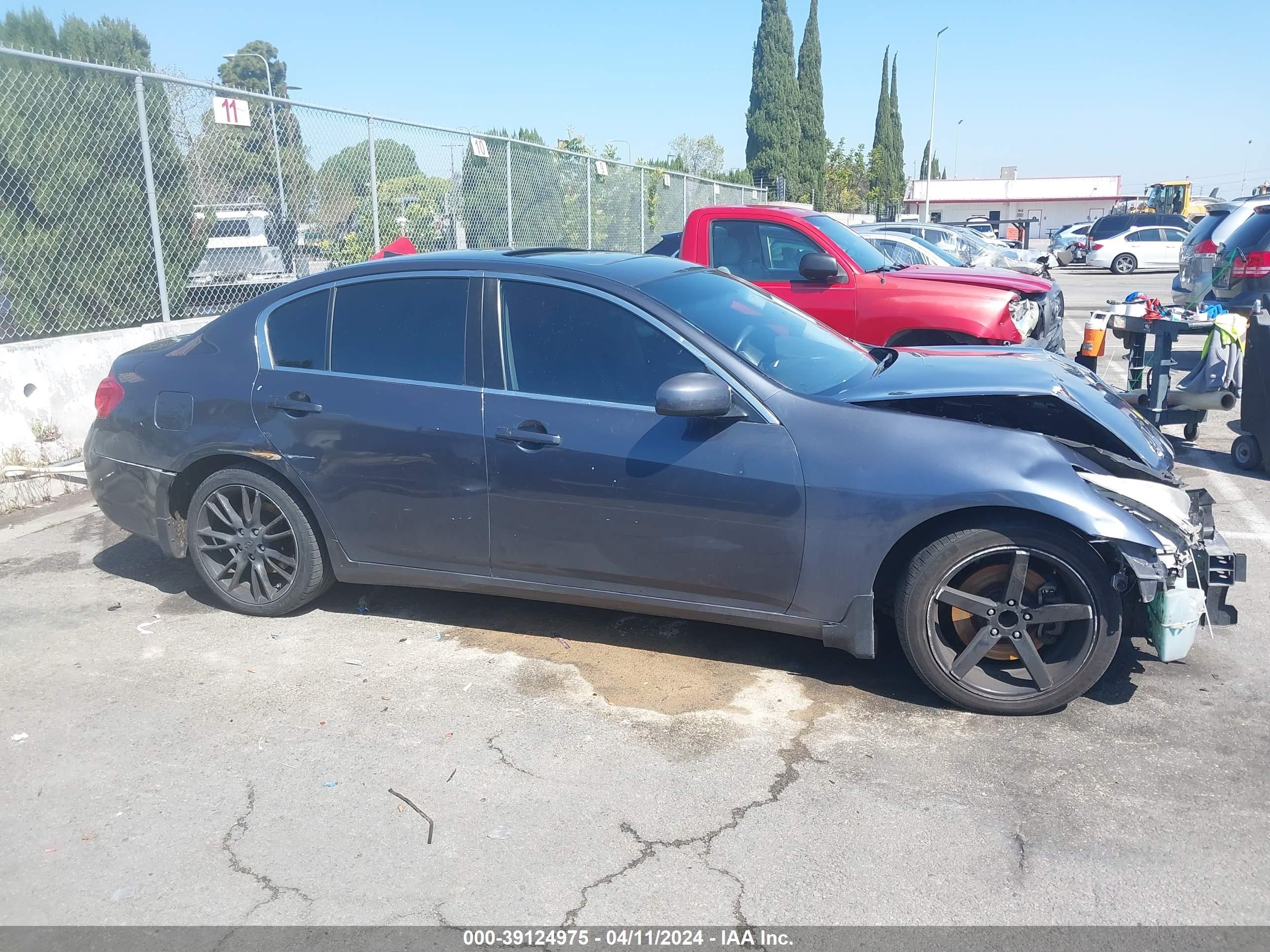 Photo 12 VIN: JNKBV61E87M718744 - INFINITI G 