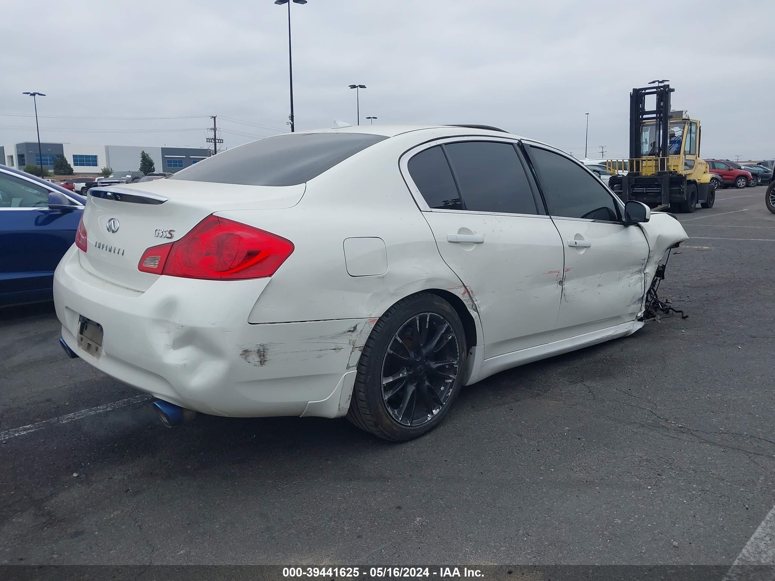 Photo 3 VIN: JNKBV61E88M217936 - INFINITI G 