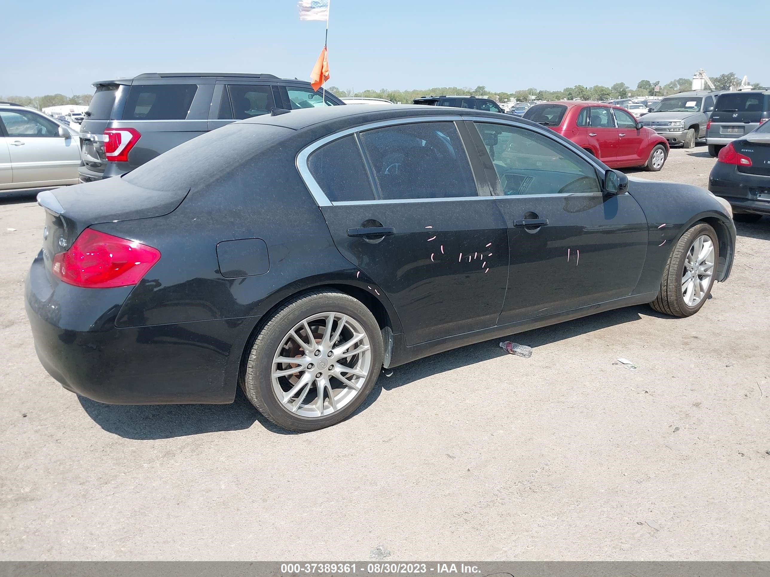 Photo 3 VIN: JNKBV61E98M208176 - INFINITI G35 