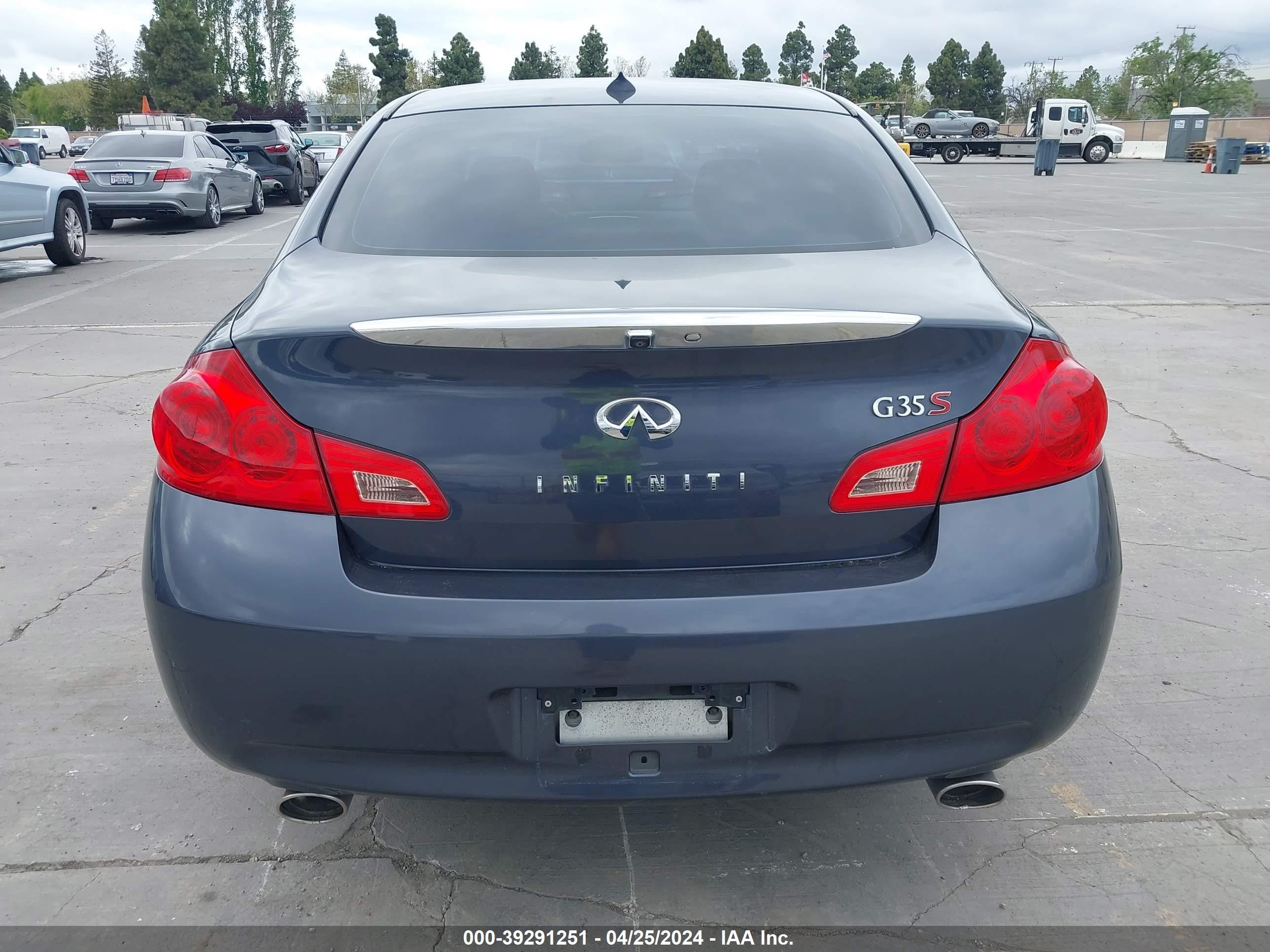 Photo 15 VIN: JNKBV61EX7M715988 - INFINITI G 