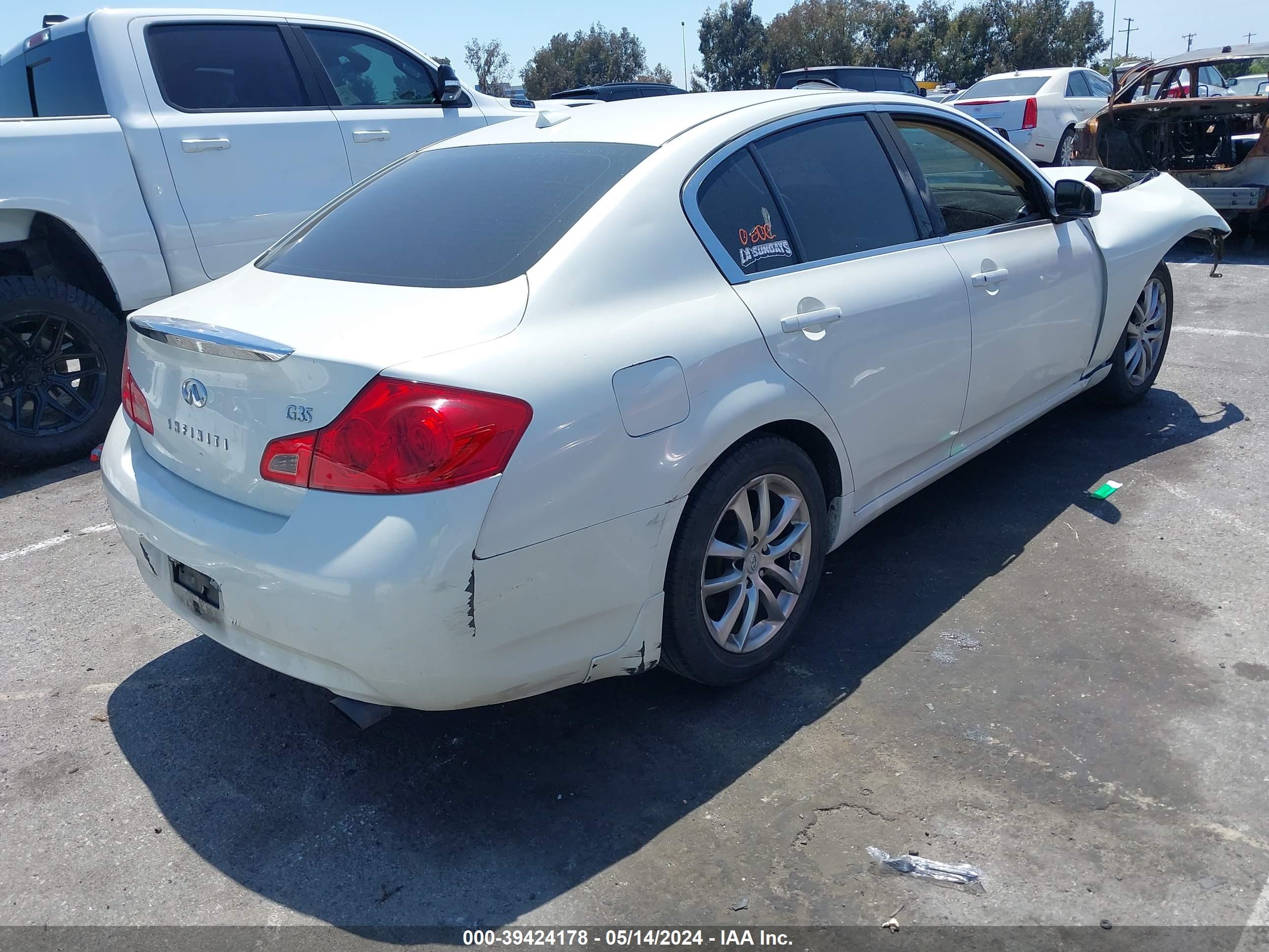 Photo 3 VIN: JNKBV61EX7M722116 - INFINITI G 