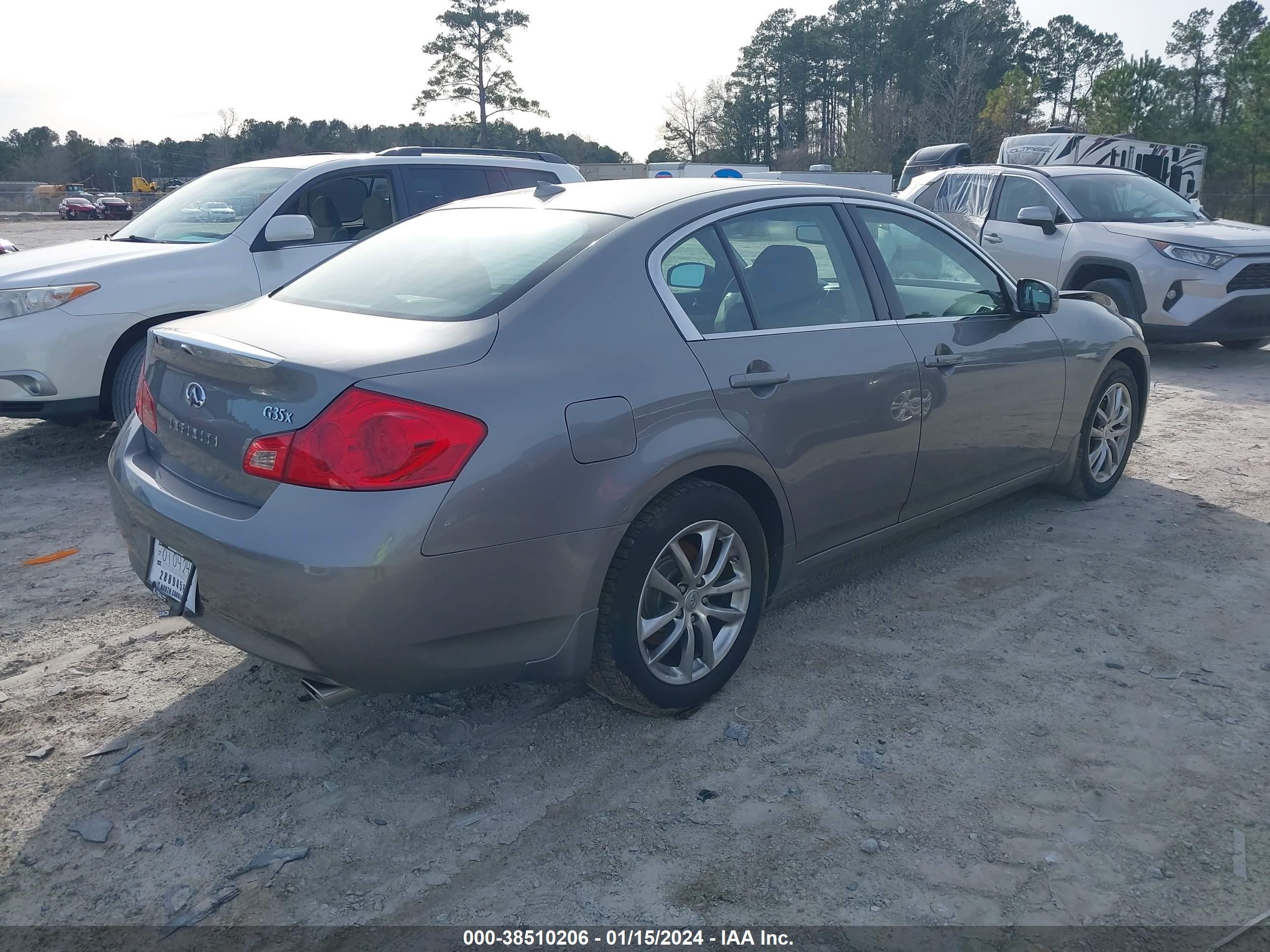 Photo 3 VIN: JNKBV61F08M265603 - INFINITI G 