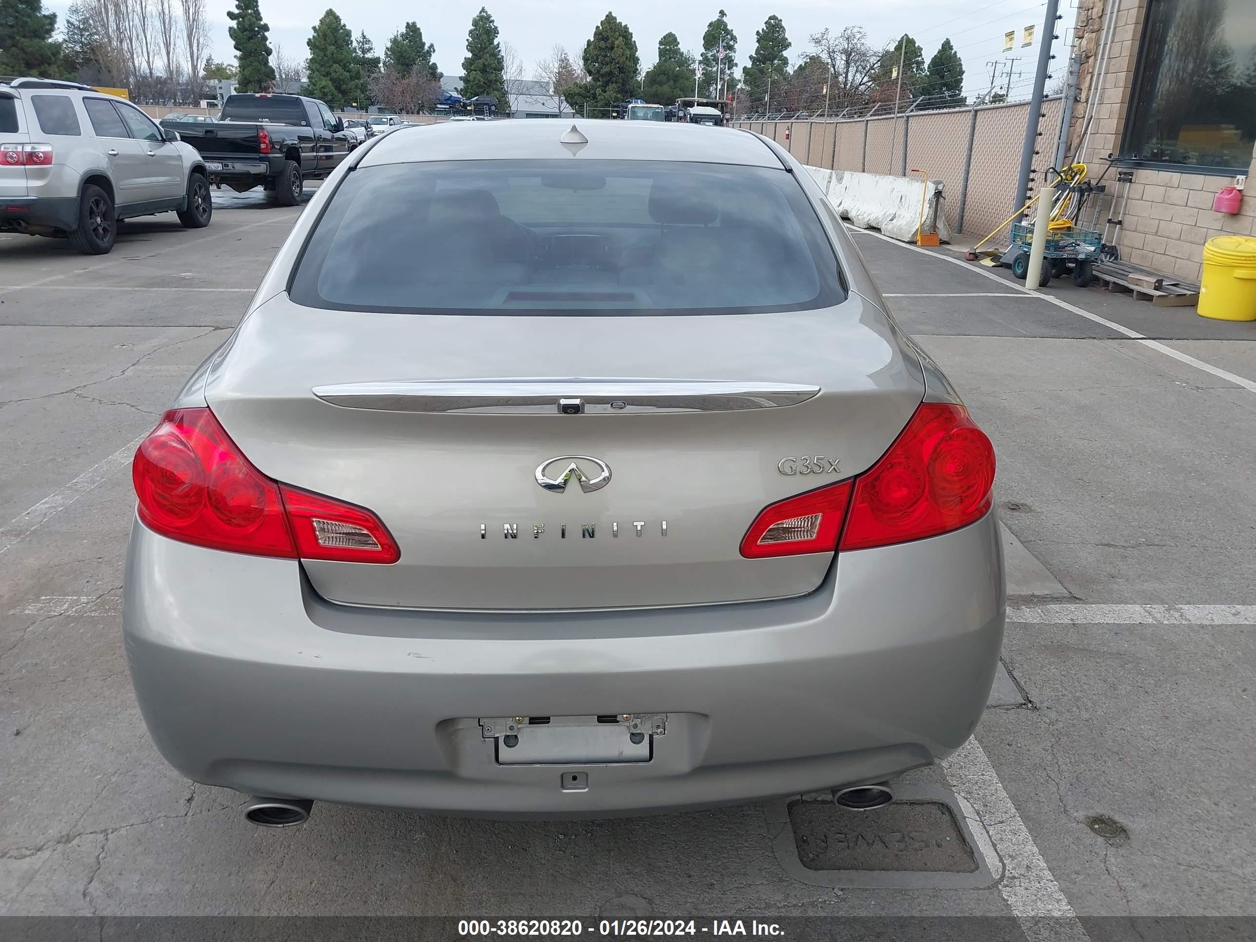 Photo 15 VIN: JNKBV61F18M267957 - INFINITI G 