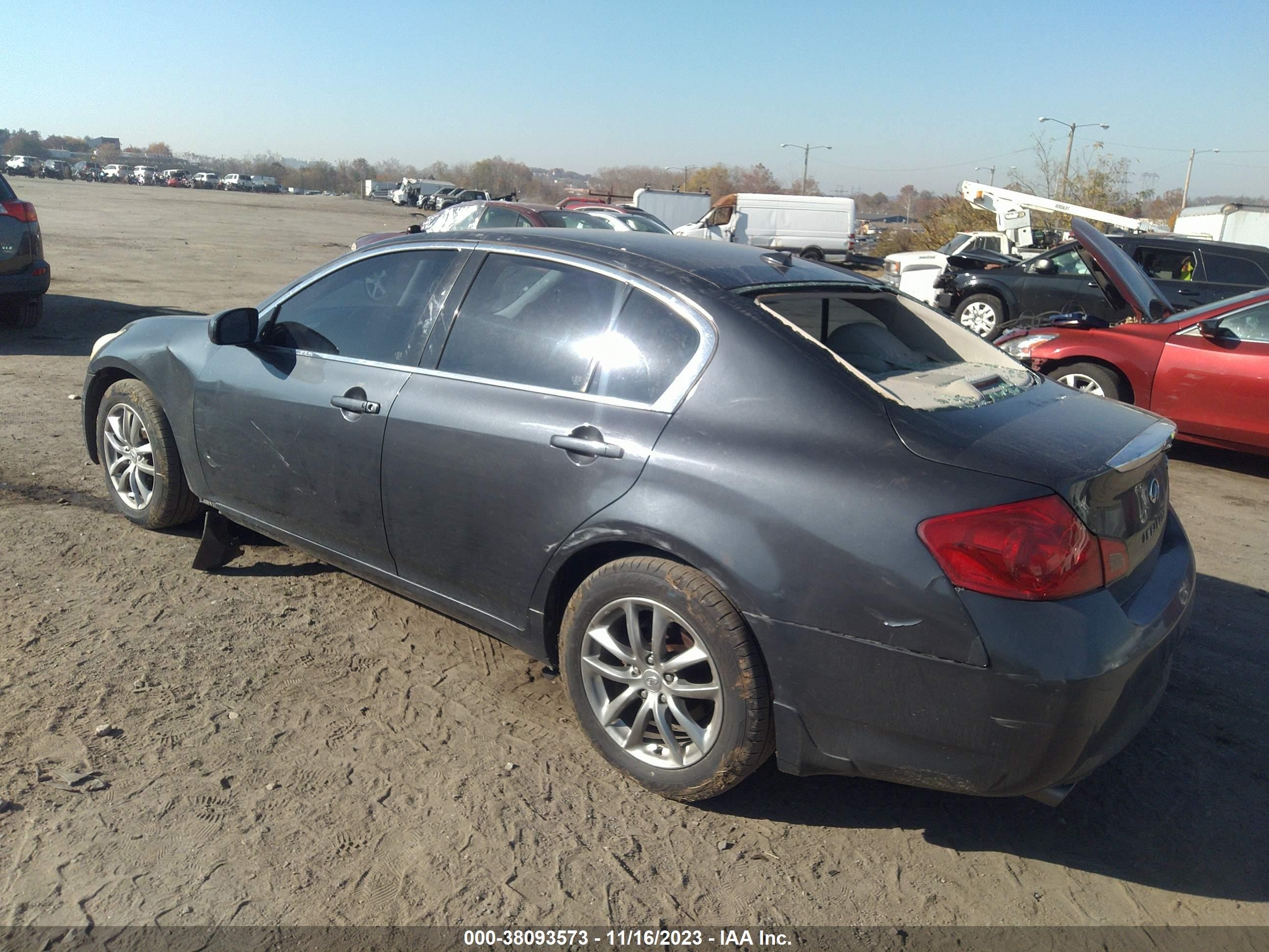 Photo 2 VIN: JNKBV61F28M264419 - INFINITI G 