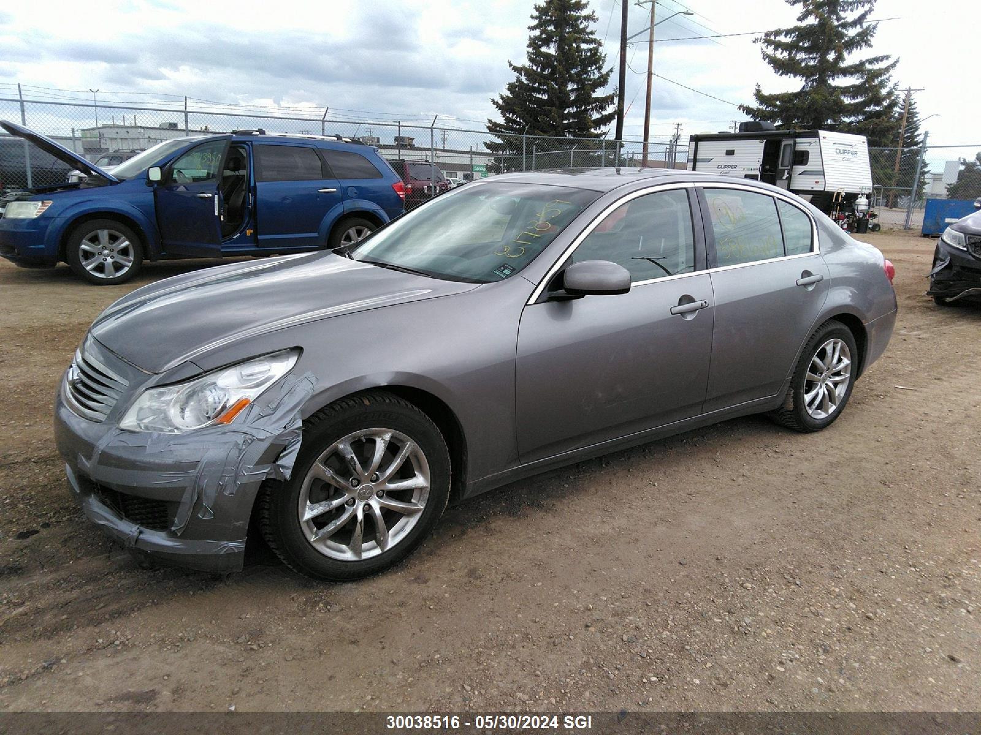 Photo 1 VIN: JNKBV61F47M817859 - INFINITI G 