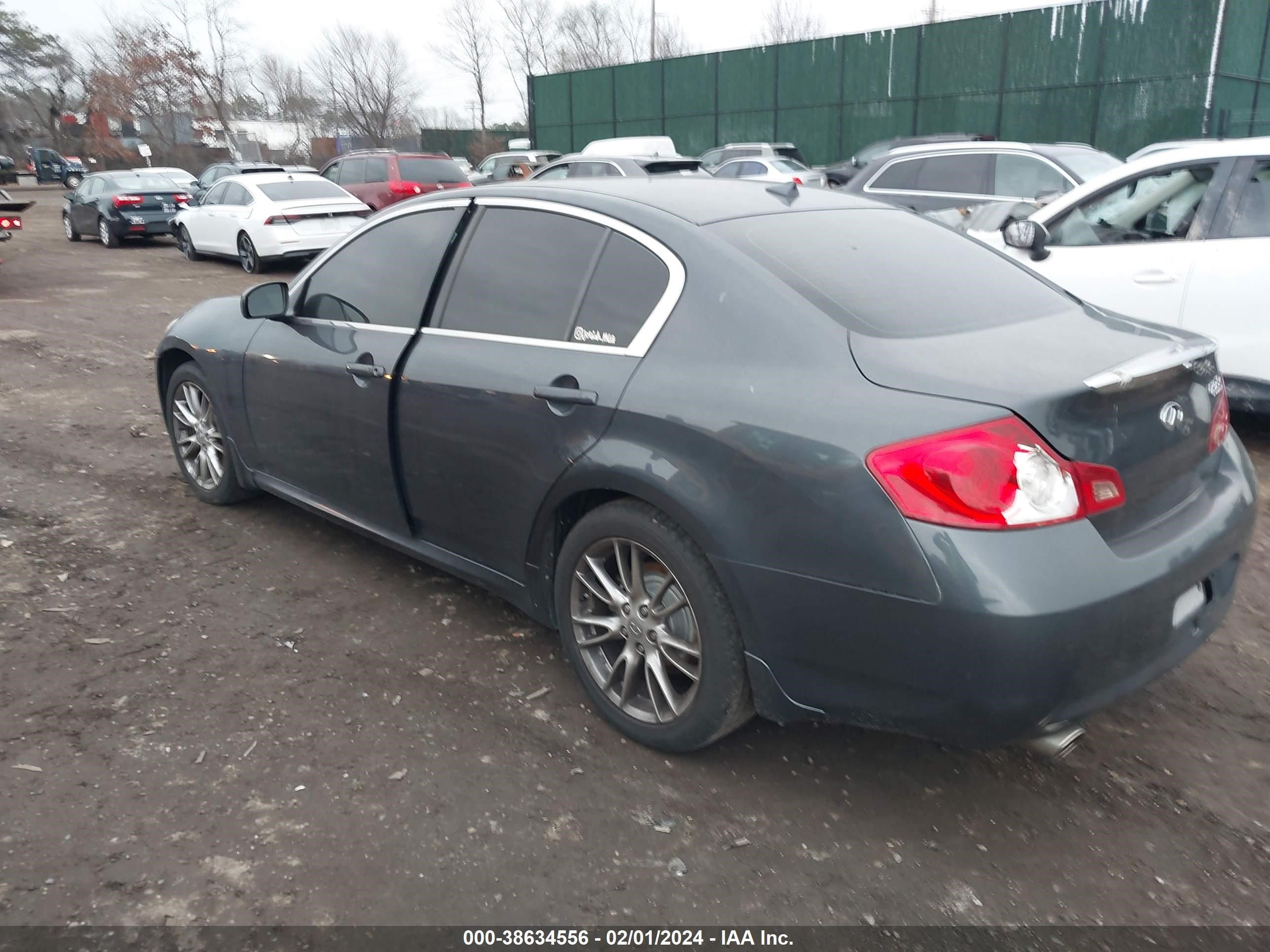 Photo 2 VIN: JNKBV61F48M261649 - INFINITI G 