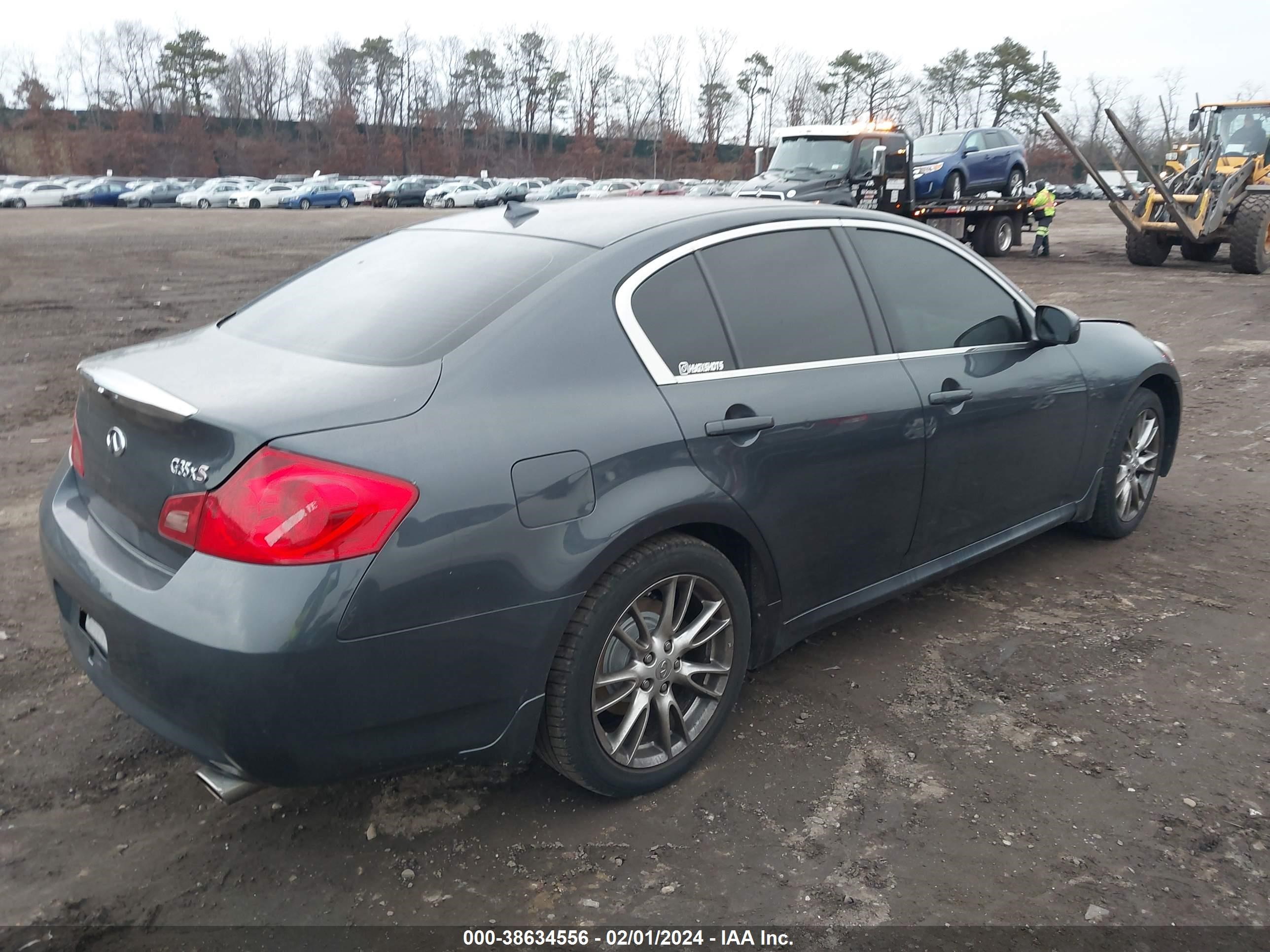 Photo 3 VIN: JNKBV61F48M261649 - INFINITI G 