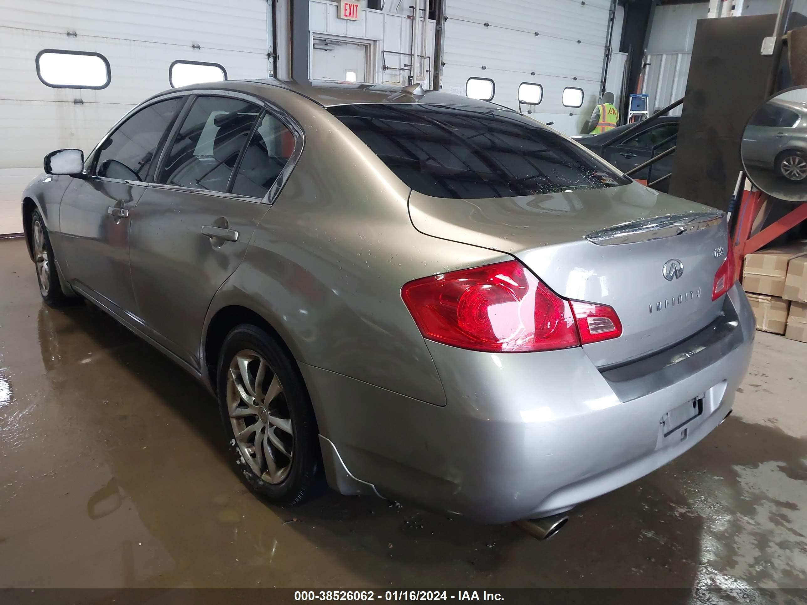 Photo 2 VIN: JNKBV61F48M271064 - INFINITI G 