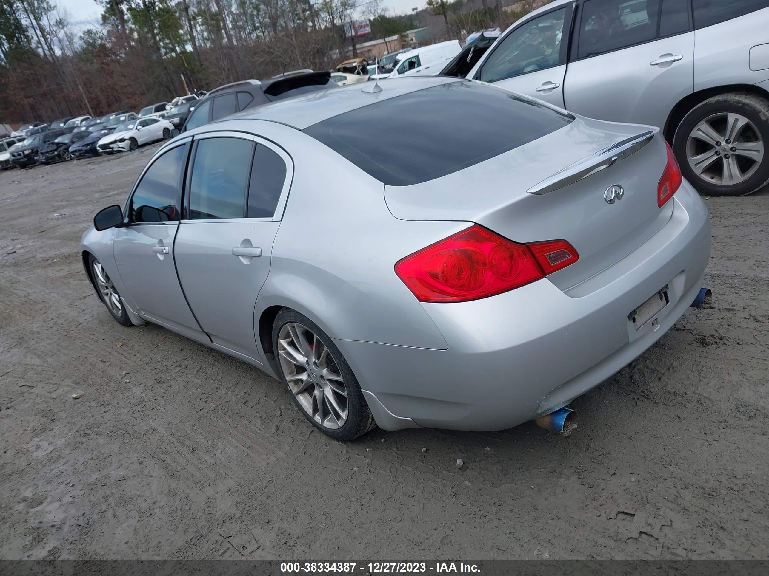 Photo 2 VIN: JNKBV61F57M810600 - INFINITI G 