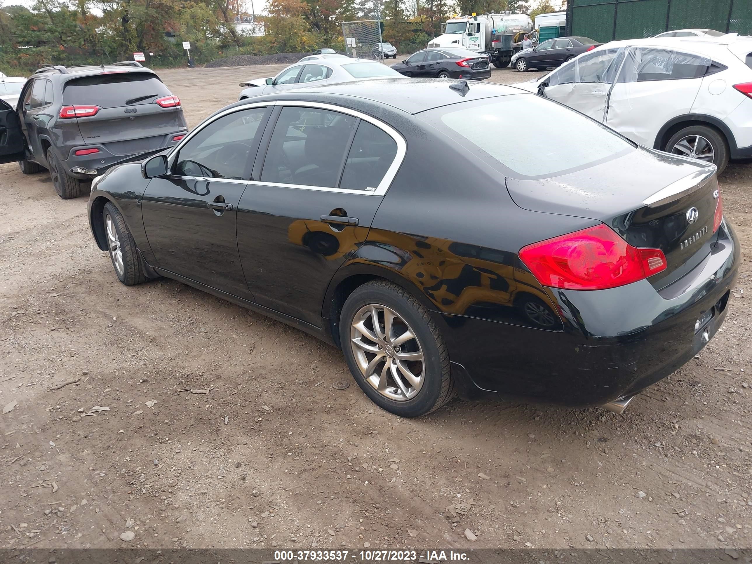 Photo 2 VIN: JNKBV61F67M817815 - INFINITI G 