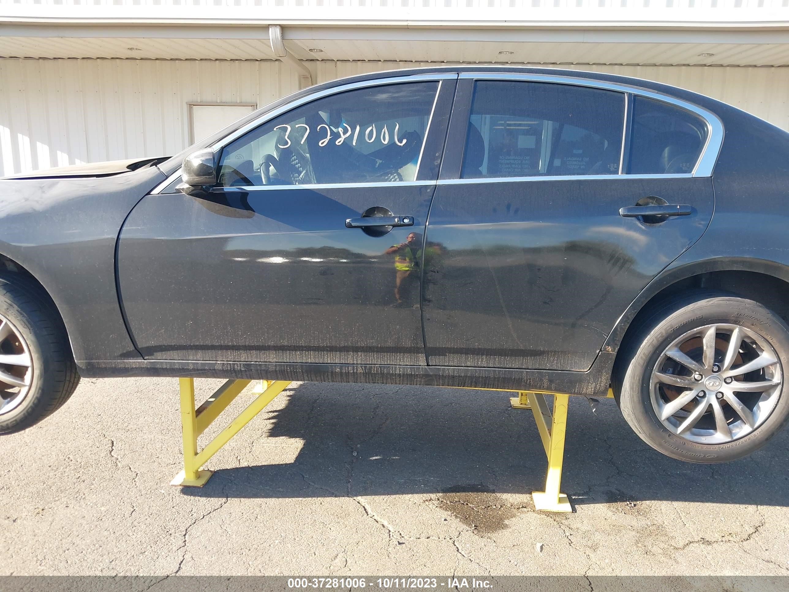 Photo 14 VIN: JNKBV61F67M822755 - INFINITI G 