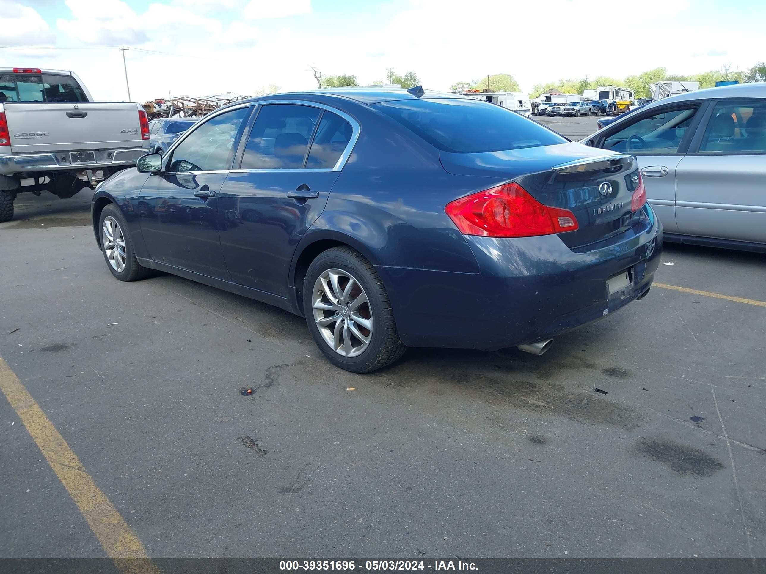 Photo 2 VIN: JNKBV61F68M273740 - INFINITI NULL 