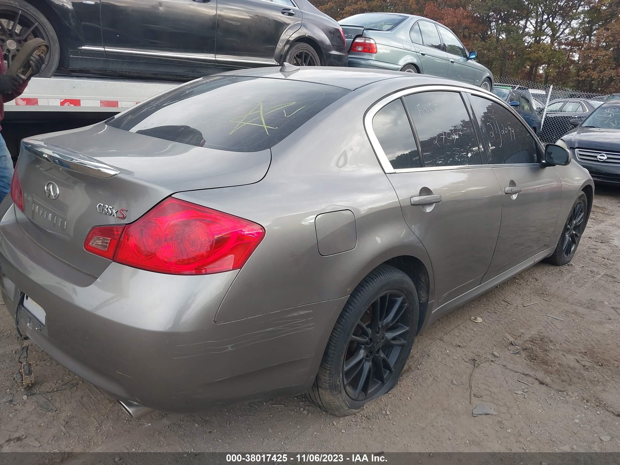 Photo 3 VIN: JNKBV61F68M278145 - INFINITI NULL 