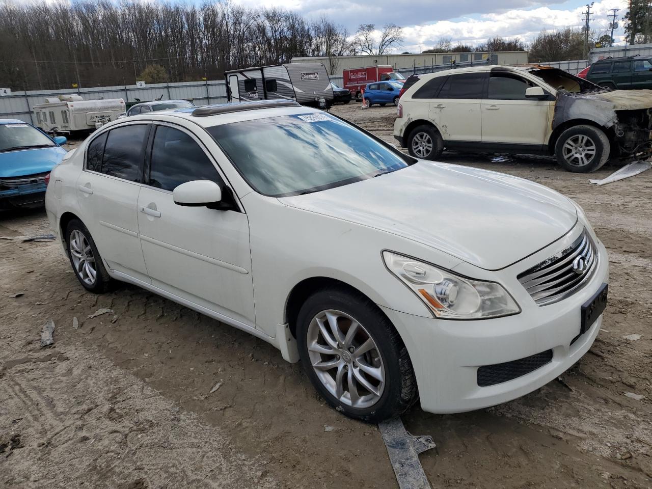 Photo 3 VIN: JNKBV61F78M251746 - INFINITI G 