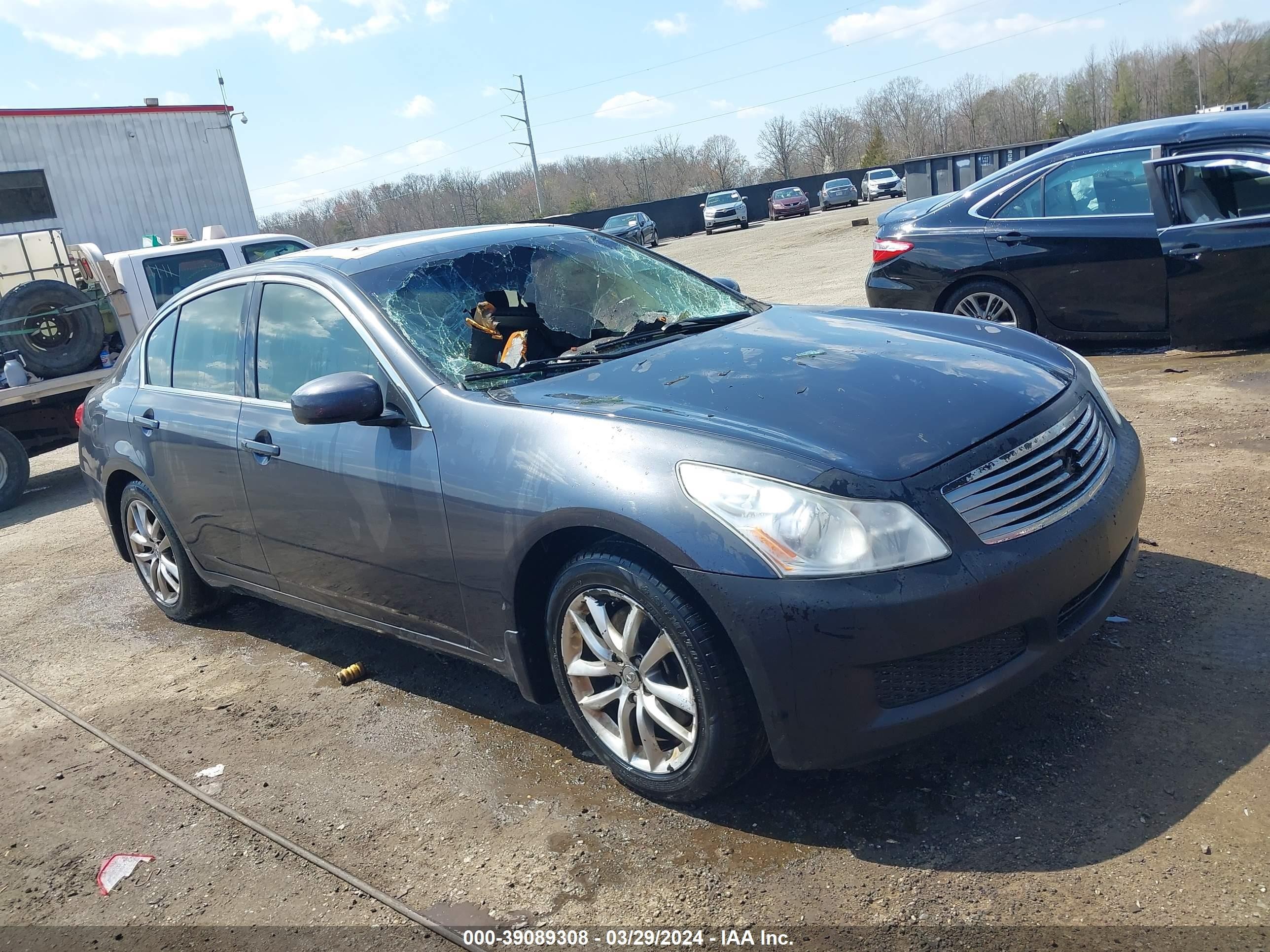 Photo 1 VIN: JNKBV61F98M250520 - INFINITI G 