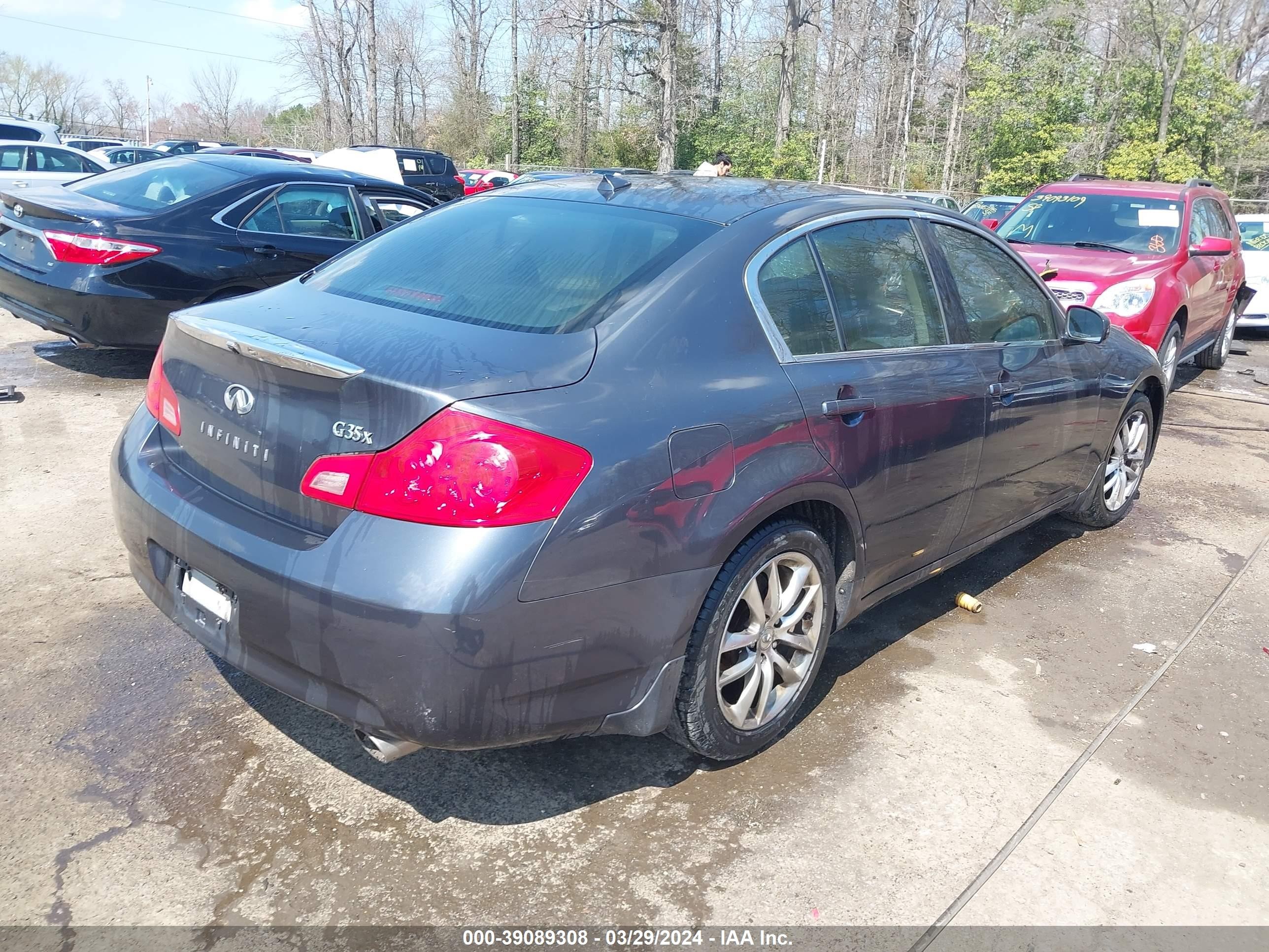 Photo 4 VIN: JNKBV61F98M250520 - INFINITI G 