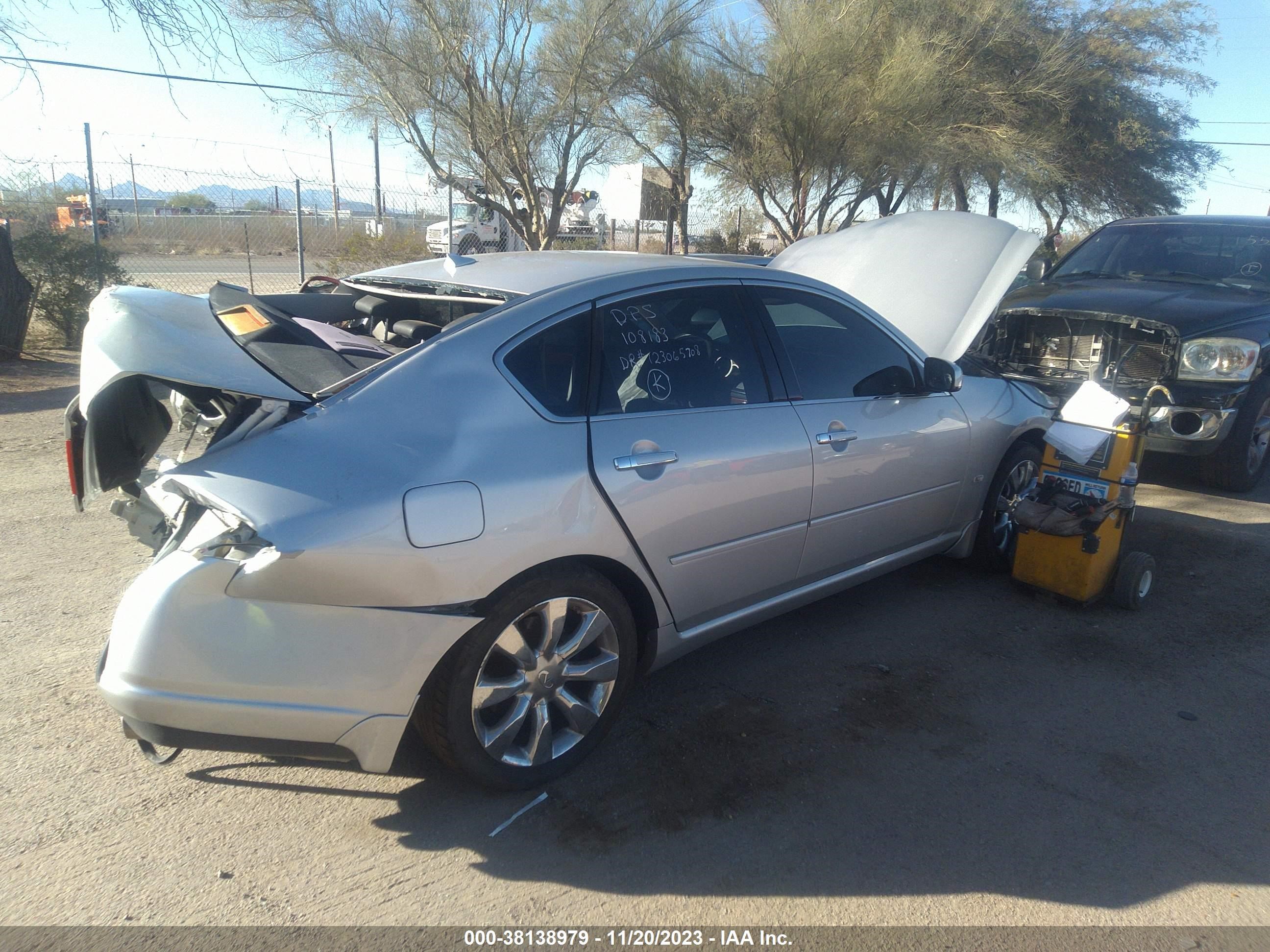 Photo 3 VIN: JNKBY01EX7M402802 - INFINITI M 