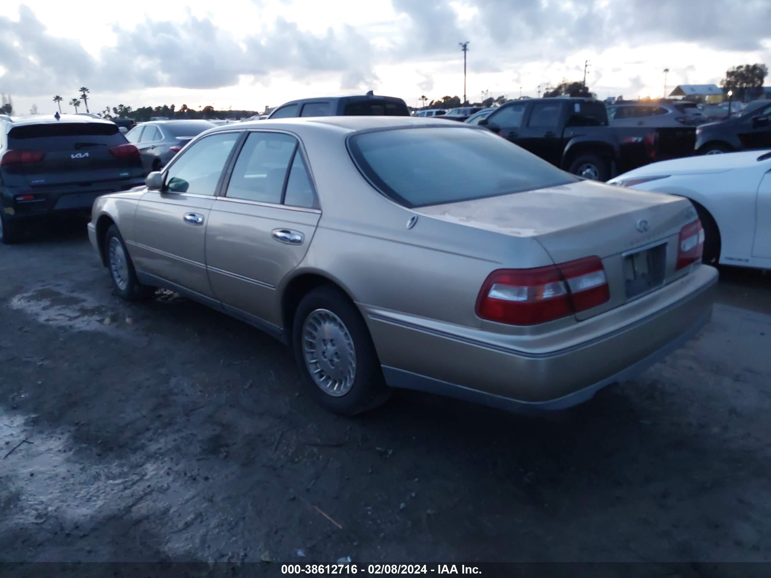 Photo 2 VIN: JNKBY31A0WM501092 - INFINITI Q45 