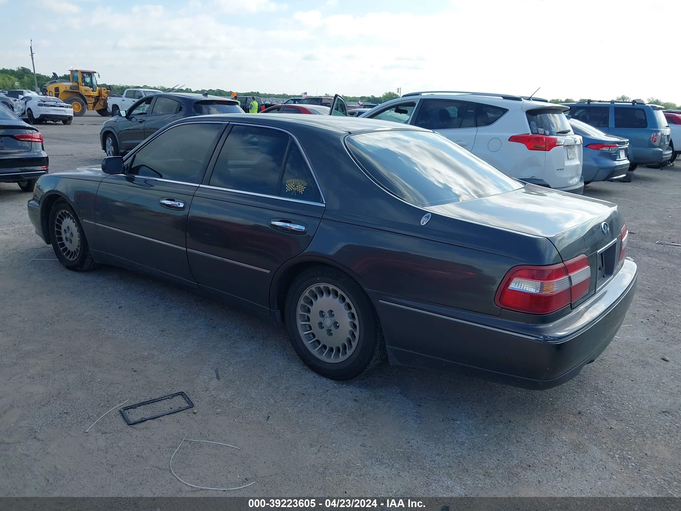 Photo 2 VIN: JNKBY31A3WM401925 - INFINITI Q45 