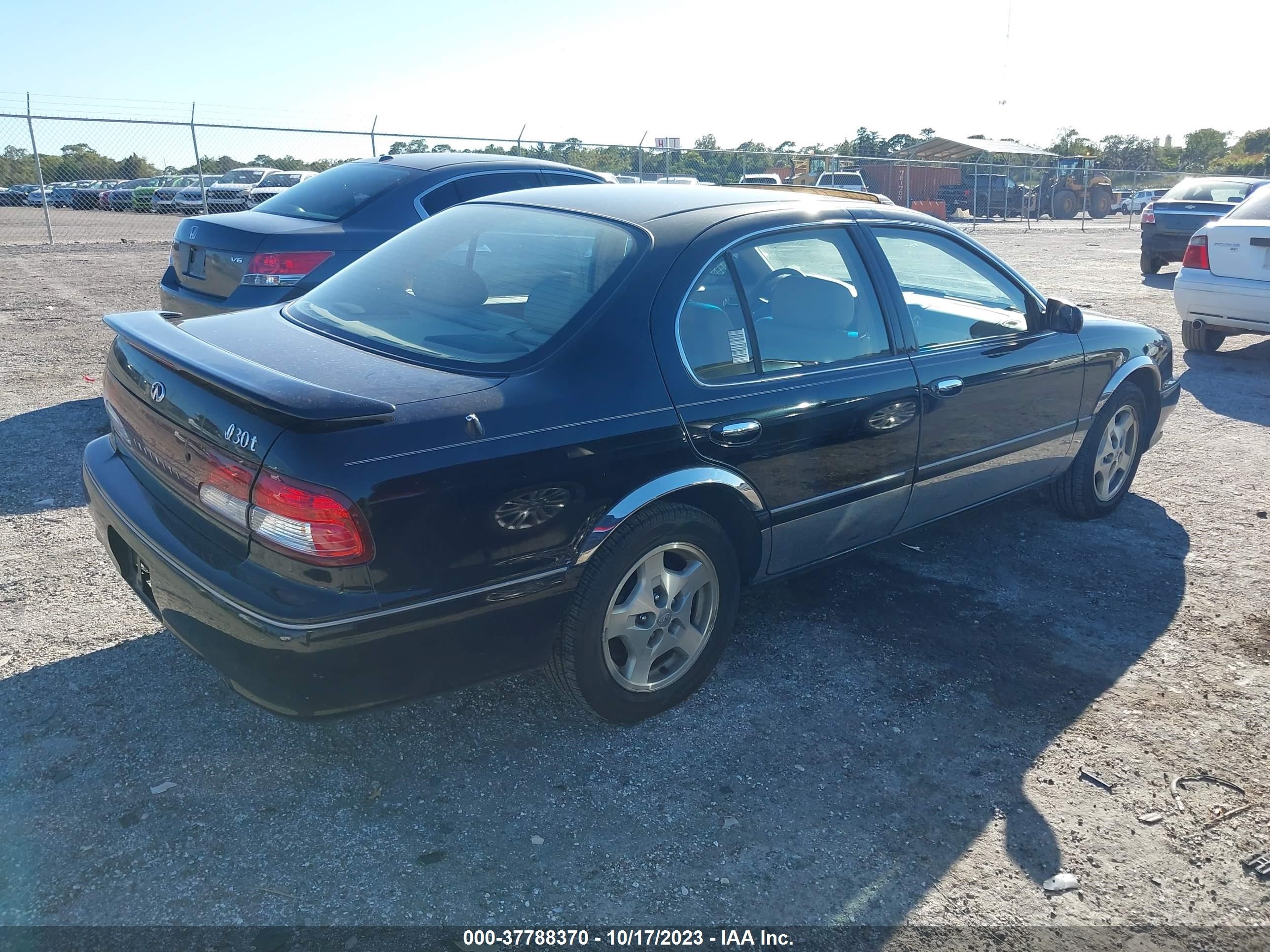 Photo 3 VIN: JNKCA21A6XT752189 - INFINITI I 