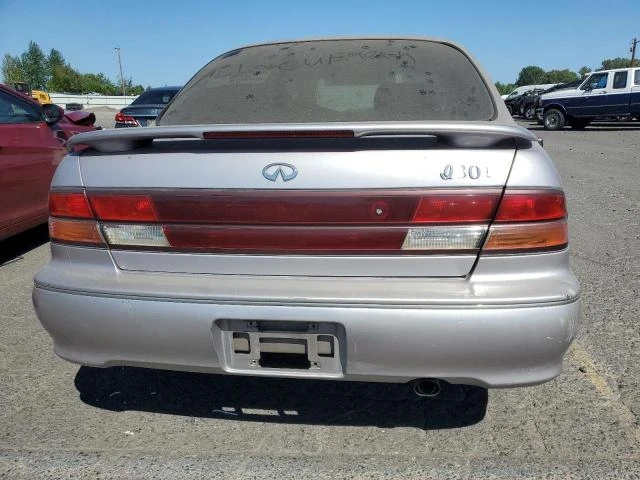 Photo 5 VIN: JNKCA21D2TT305086 - INFINITI I30 