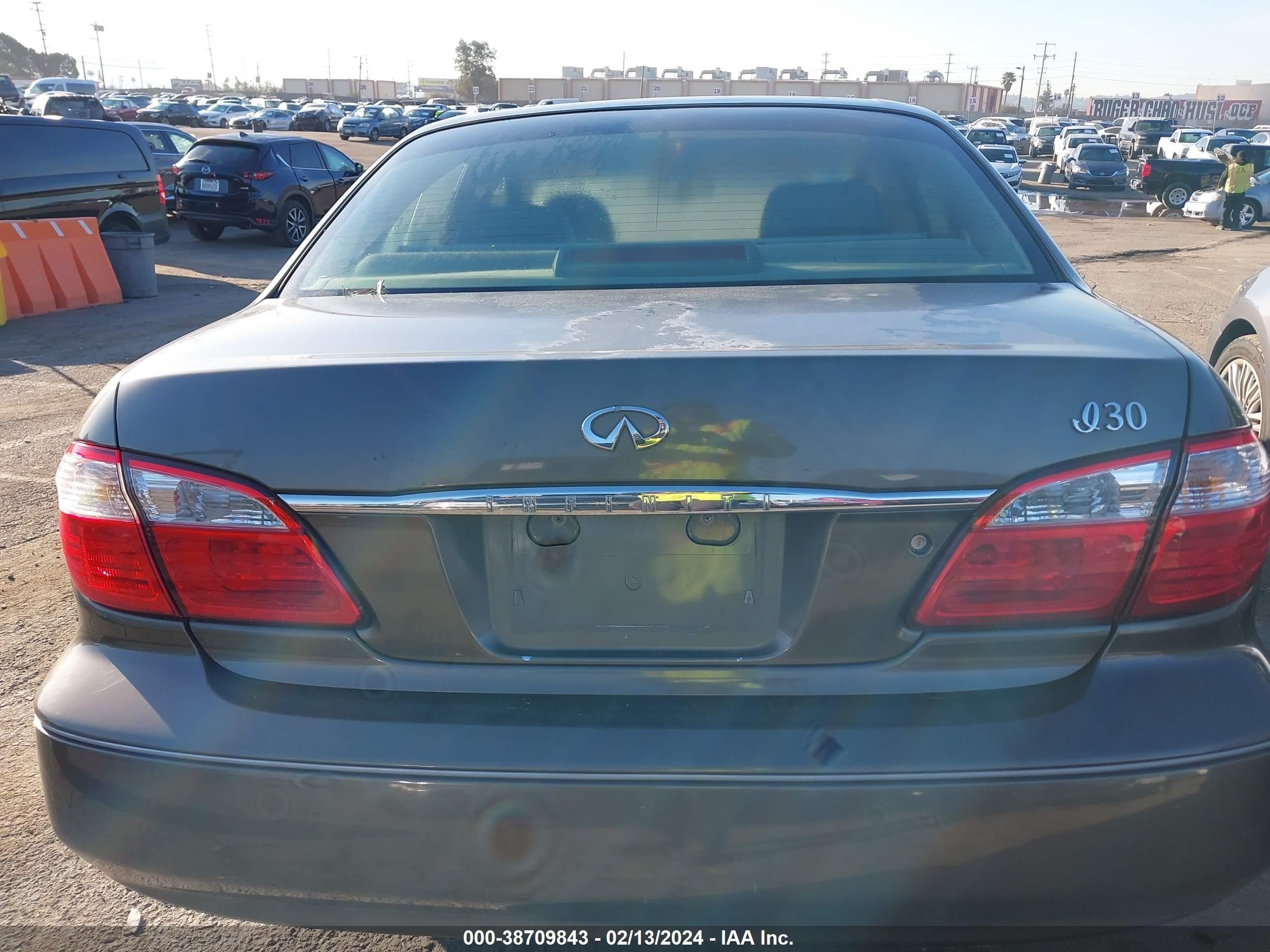 Photo 15 VIN: JNKCA31A01T029015 - INFINITI I 