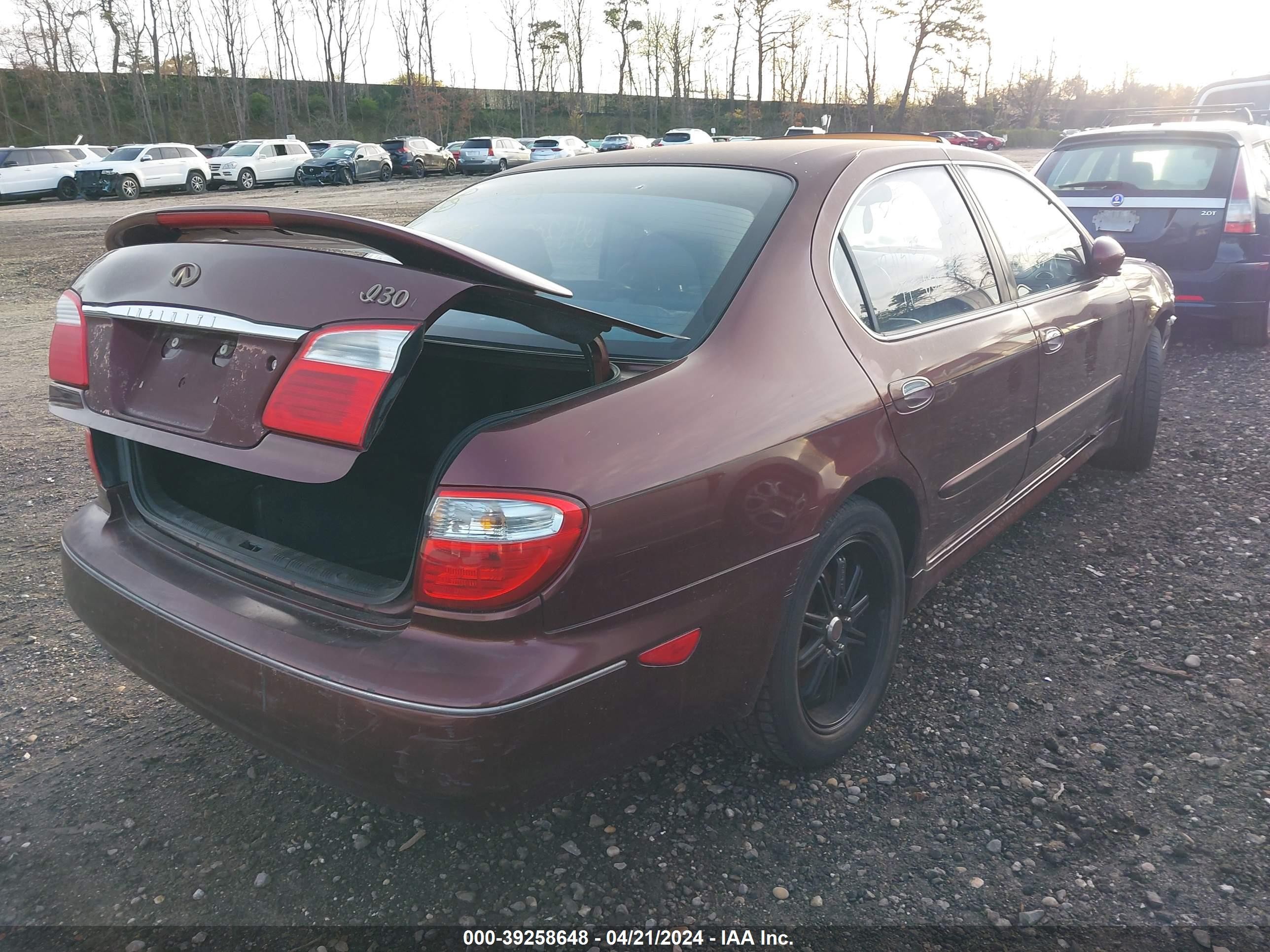 Photo 3 VIN: JNKCA31A31T016792 - INFINITI I 