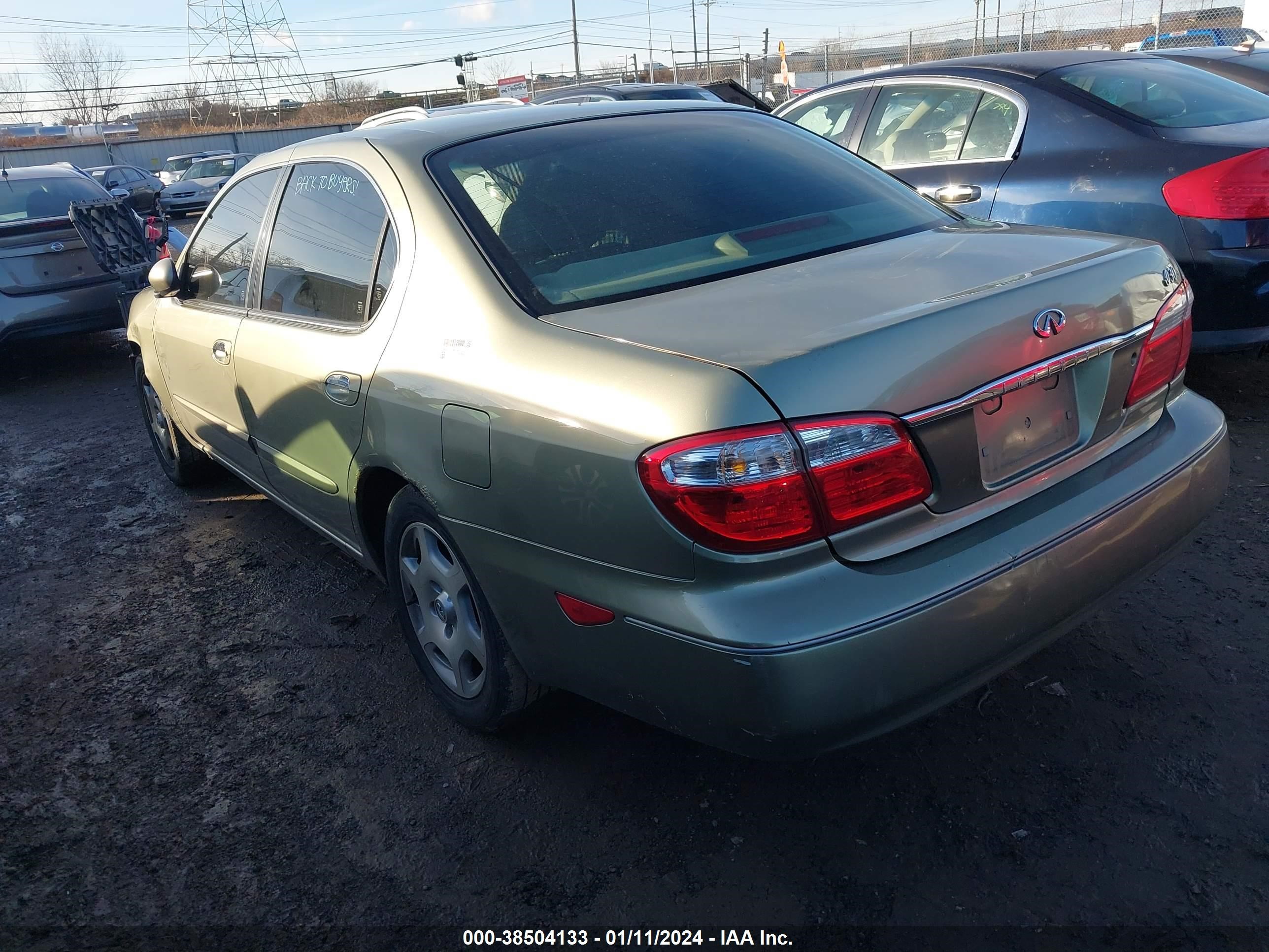 Photo 2 VIN: JNKCA31A6YT103600 - INFINITI I 