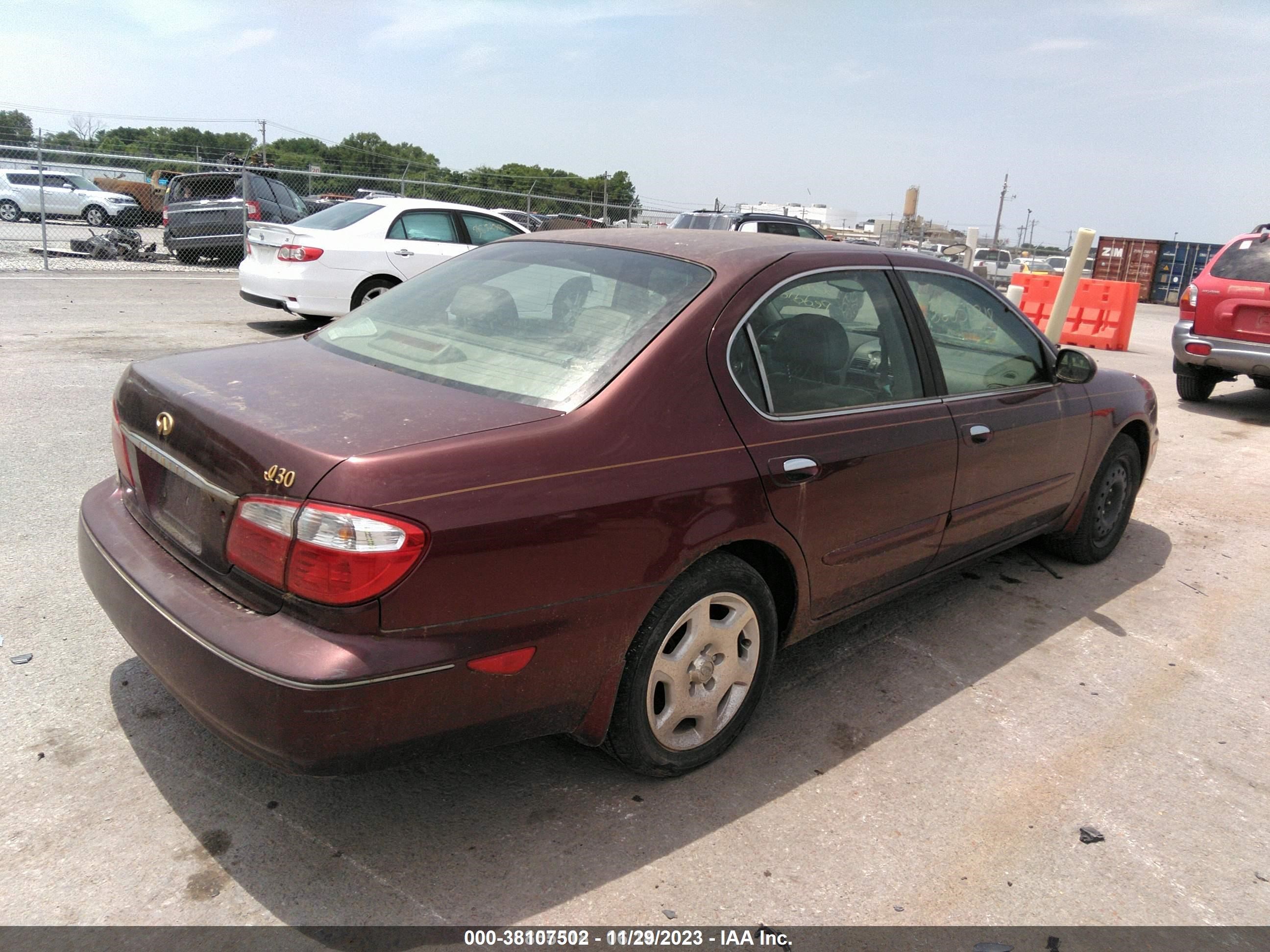 Photo 3 VIN: JNKCA31A81T025780 - INFINITI I 