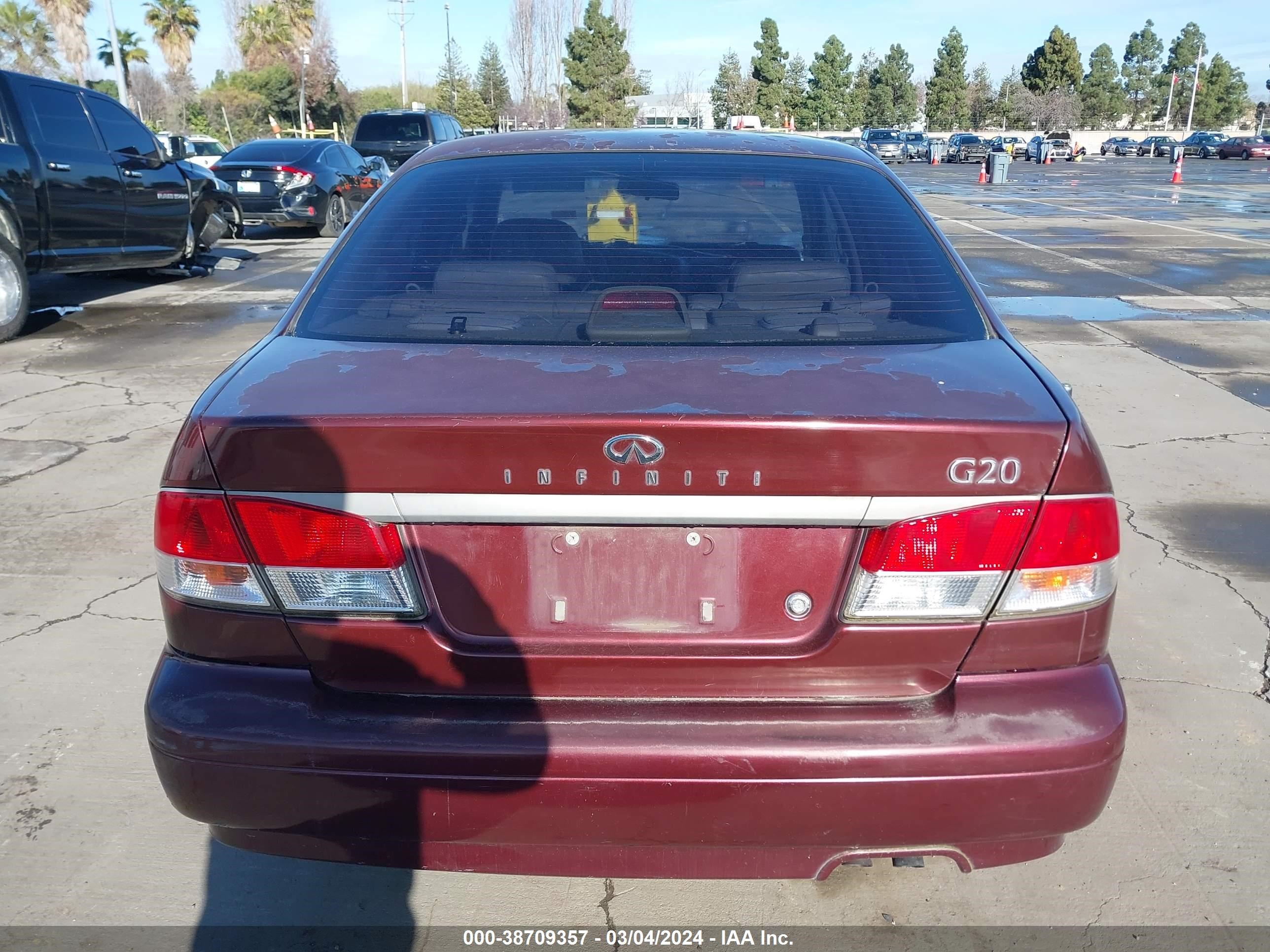 Photo 15 VIN: JNKCP11AX2T503041 - INFINITI G 