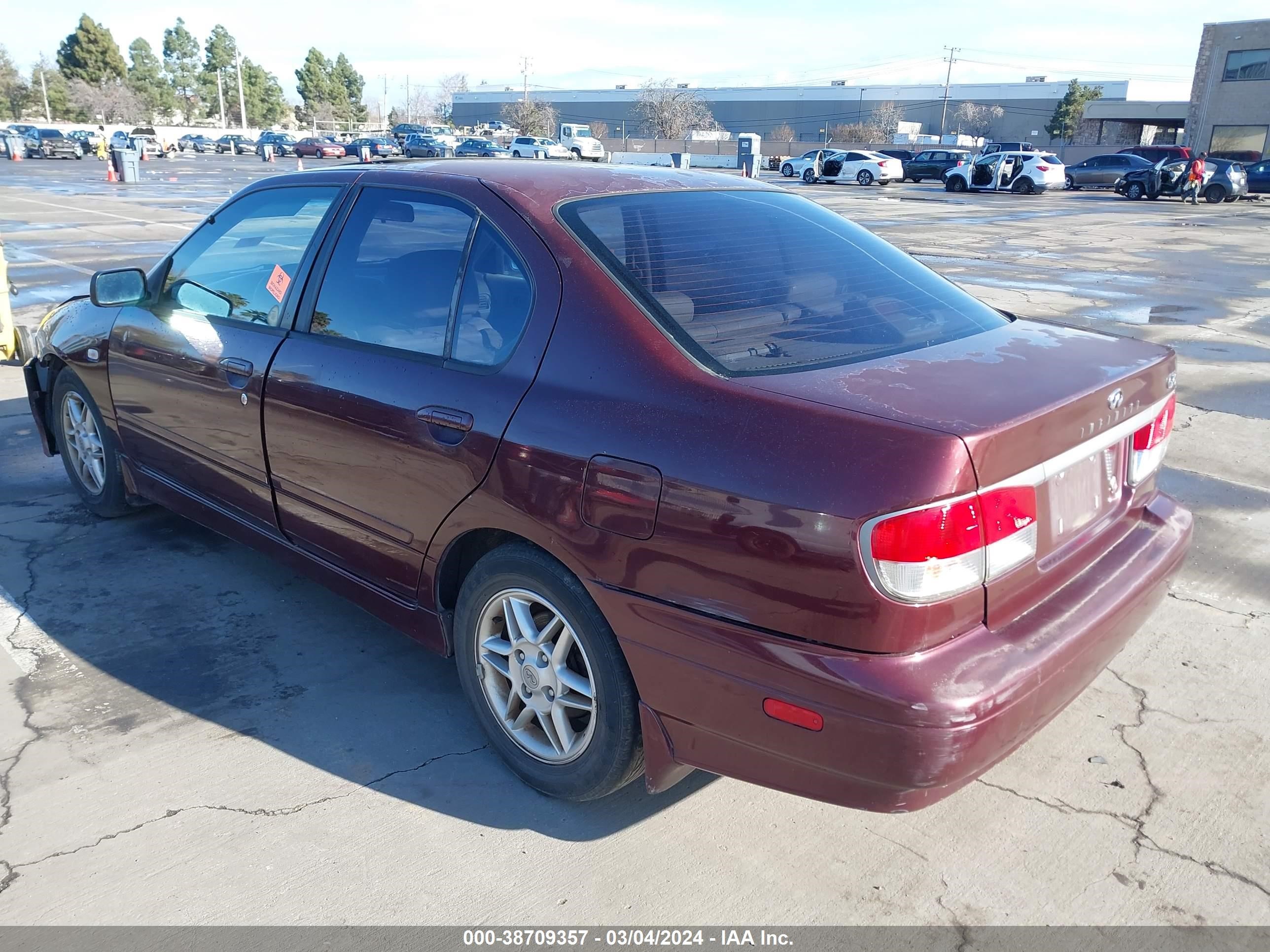 Photo 2 VIN: JNKCP11AX2T503041 - INFINITI G 