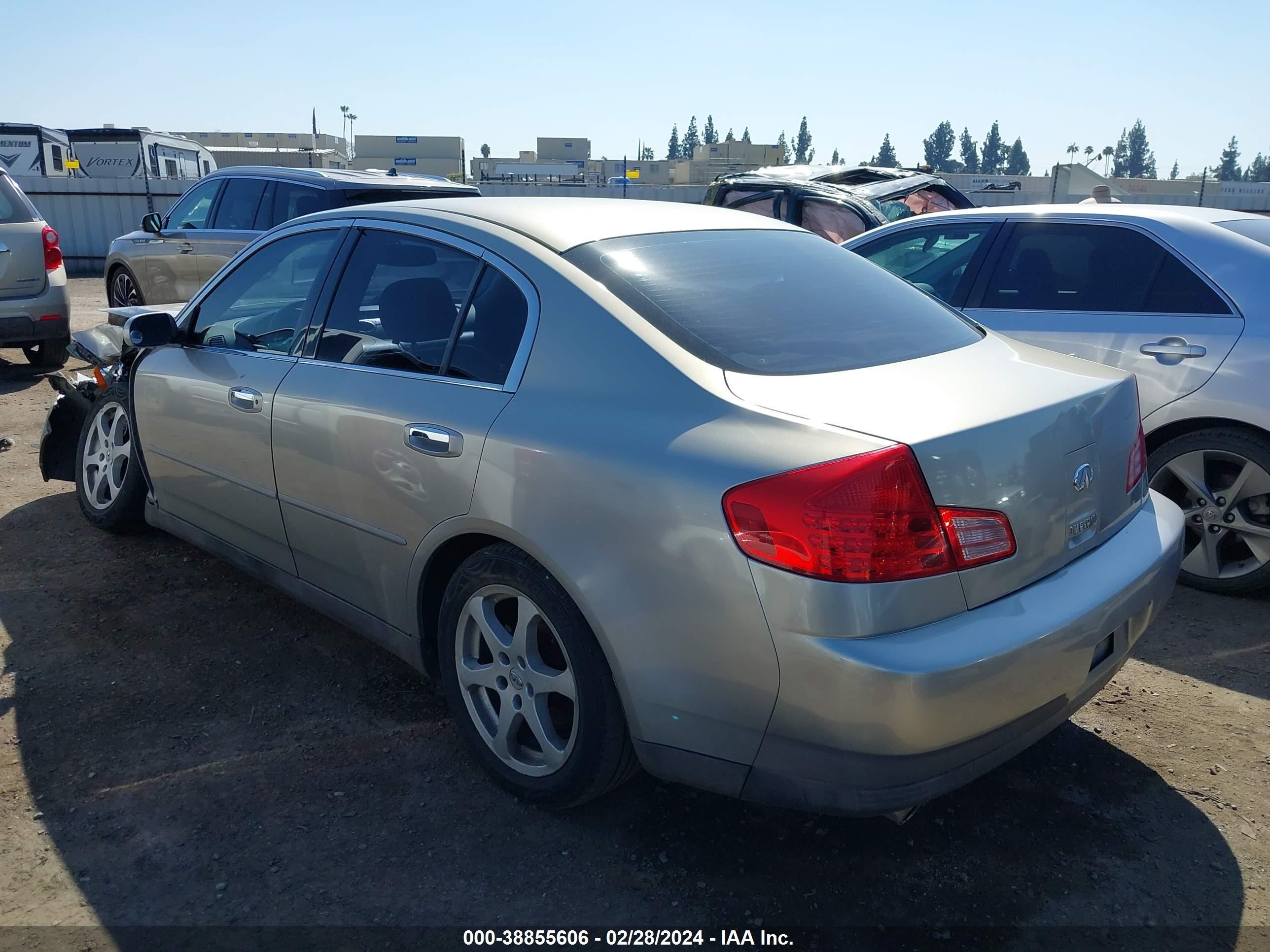 Photo 2 VIN: JNKCV51E13M008822 - INFINITI G 