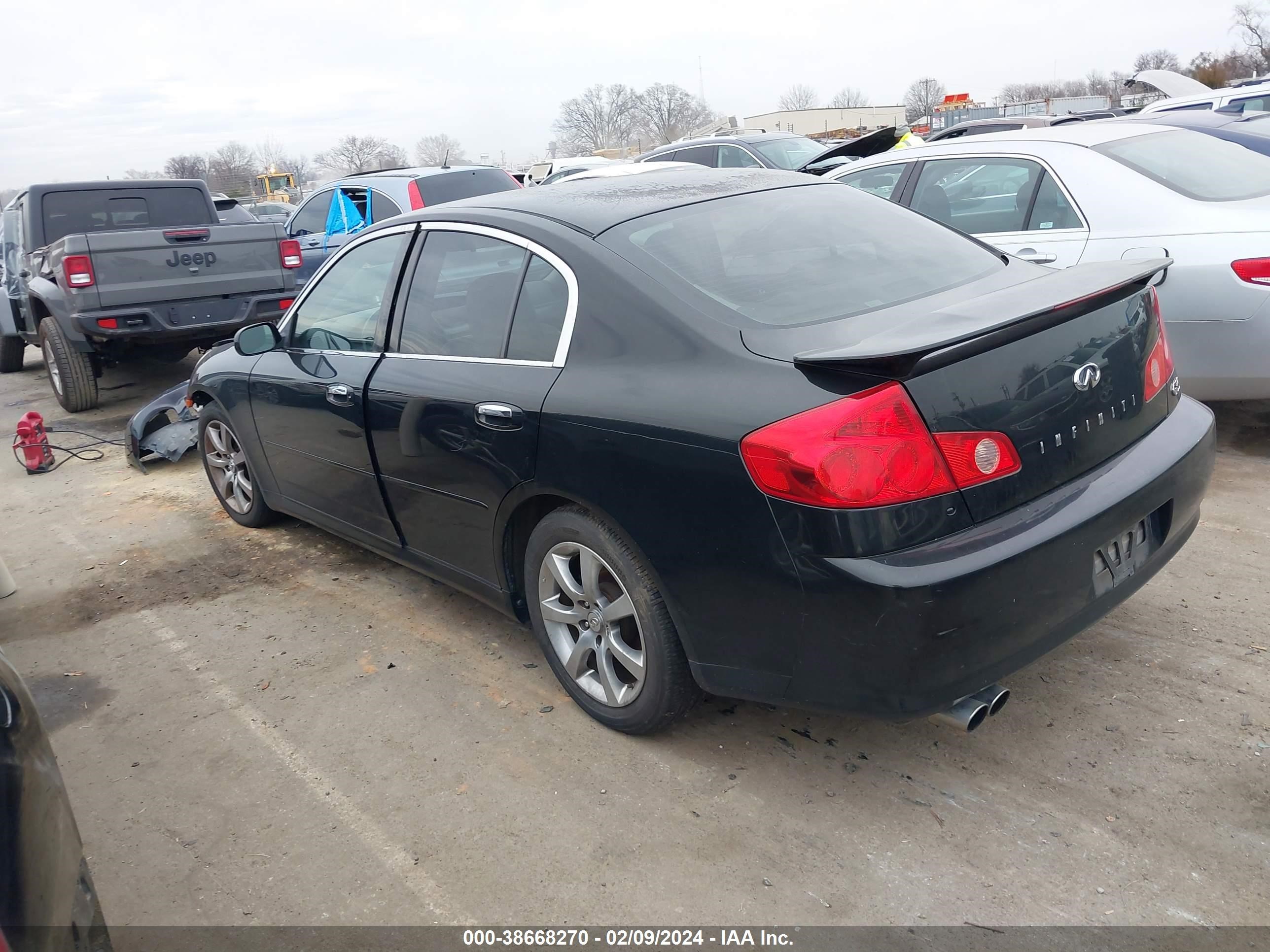 Photo 2 VIN: JNKCV51E16M502229 - INFINITI G 