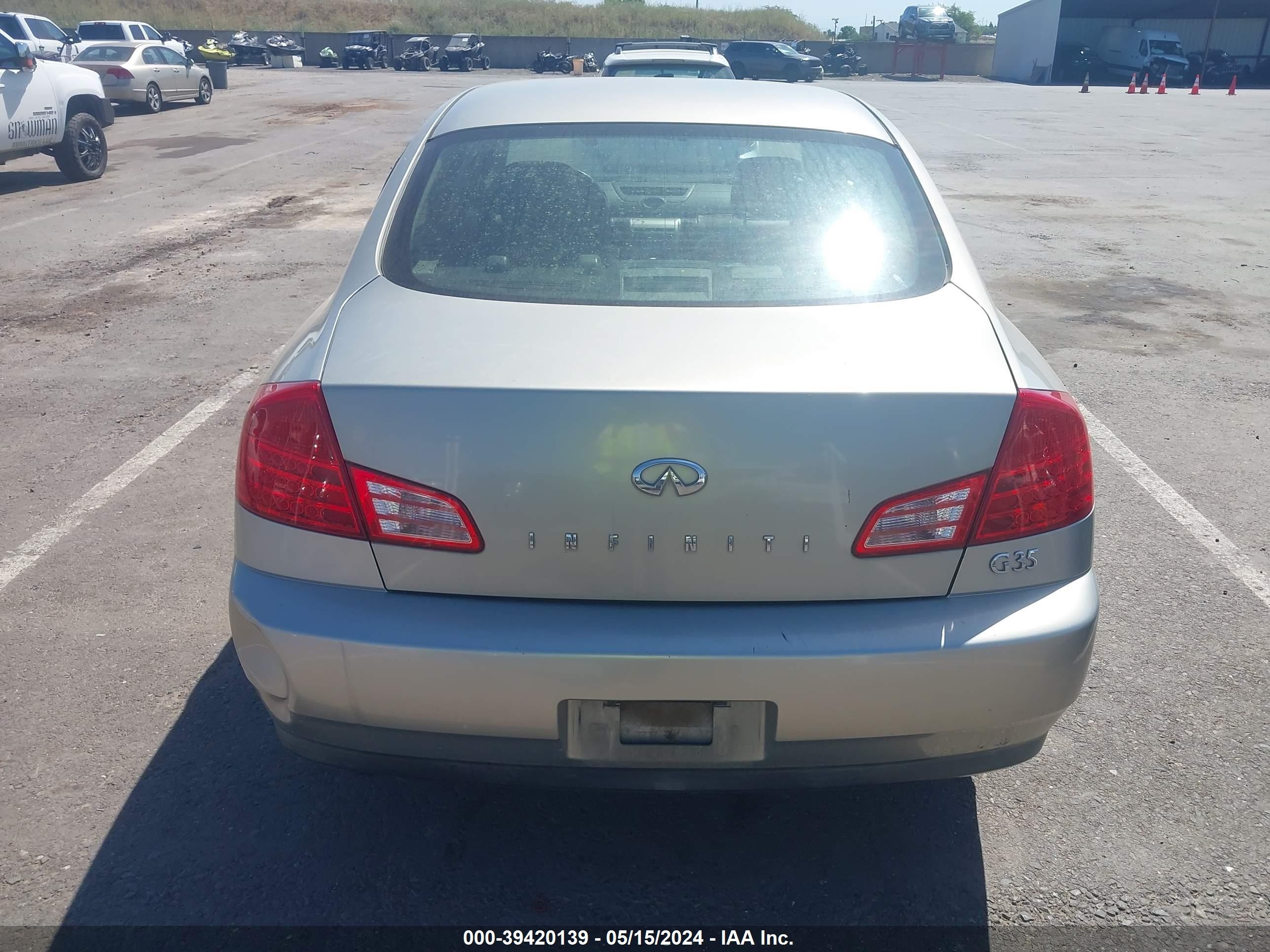 Photo 15 VIN: JNKCV51E33M311018 - INFINITI G 